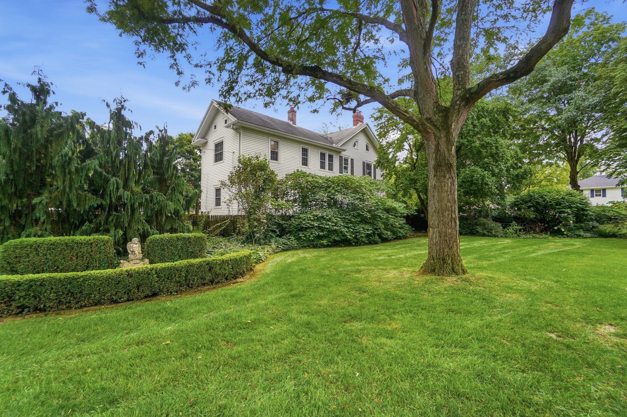 1824 Crescent, Springfield, Ohio 45504