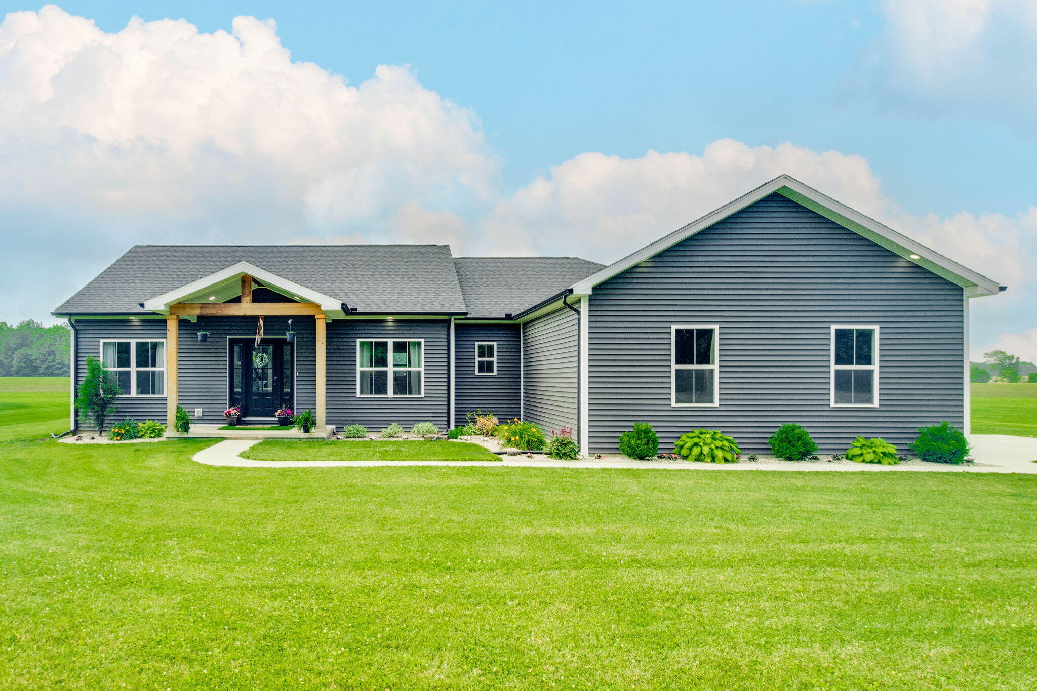6170 Reservoir, Lima, Ohio 45801