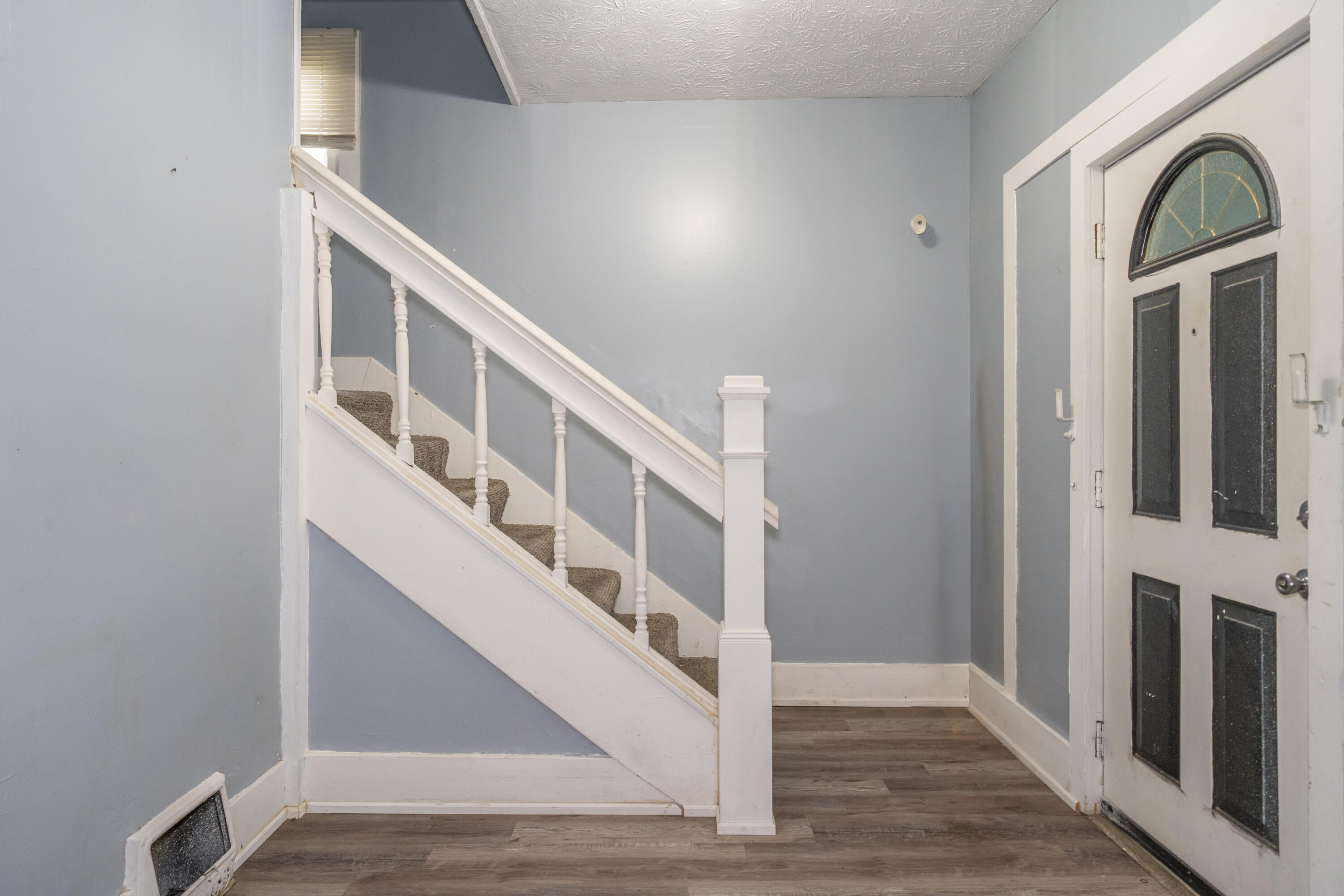330 Bolander, Dayton, Ohio 45417