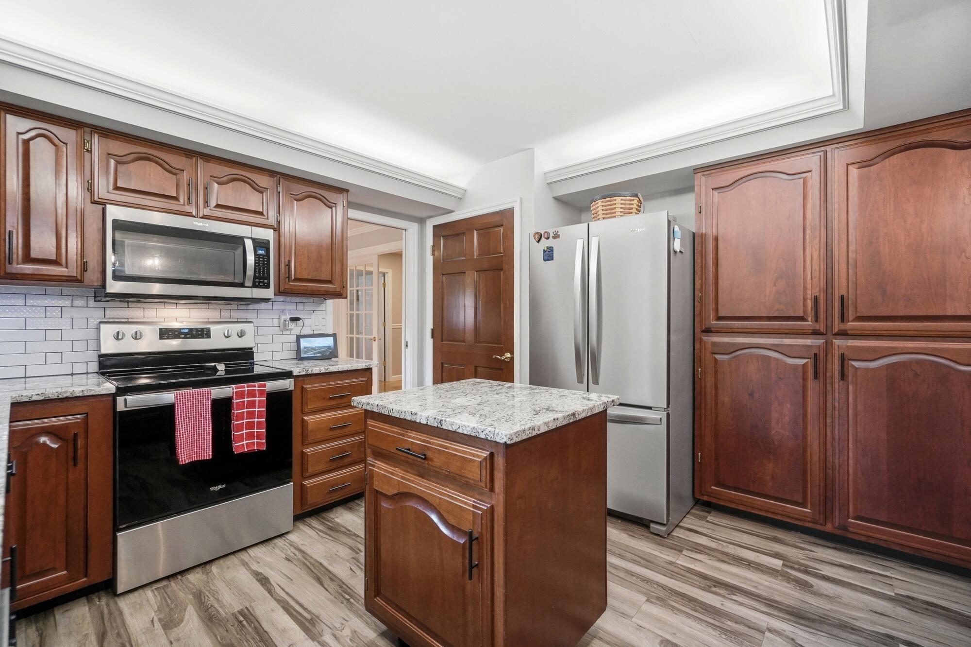 3144 Lark, Springfield, Ohio 45502
