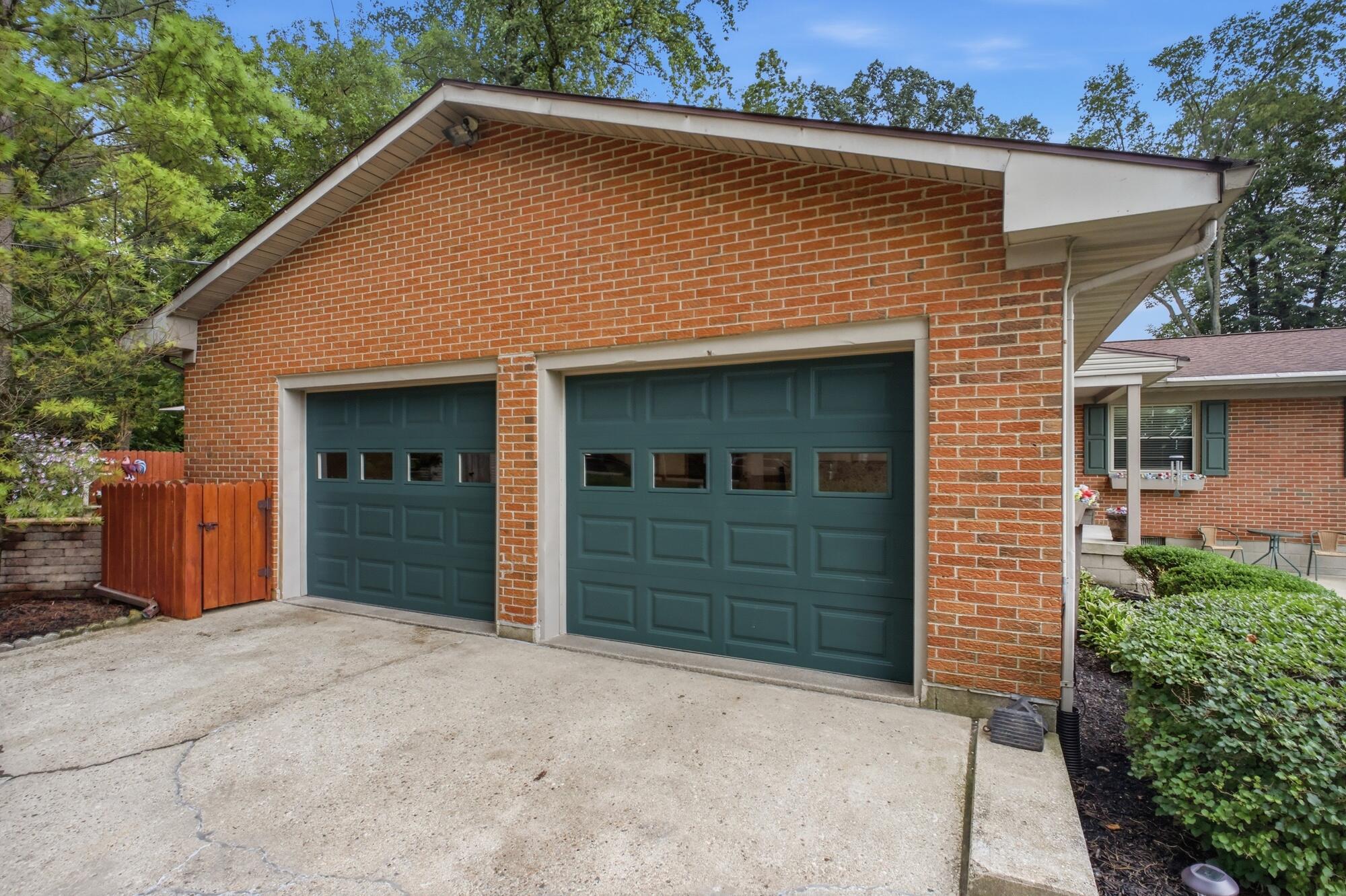 3144 Lark, Springfield, Ohio 45502