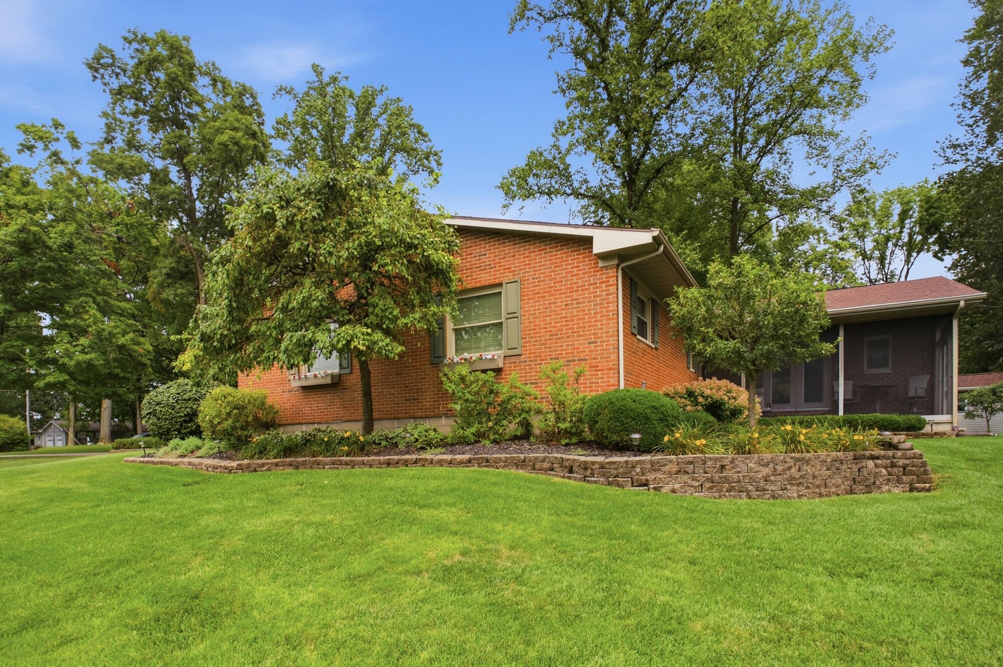 3144 Lark, Springfield, Ohio 45502