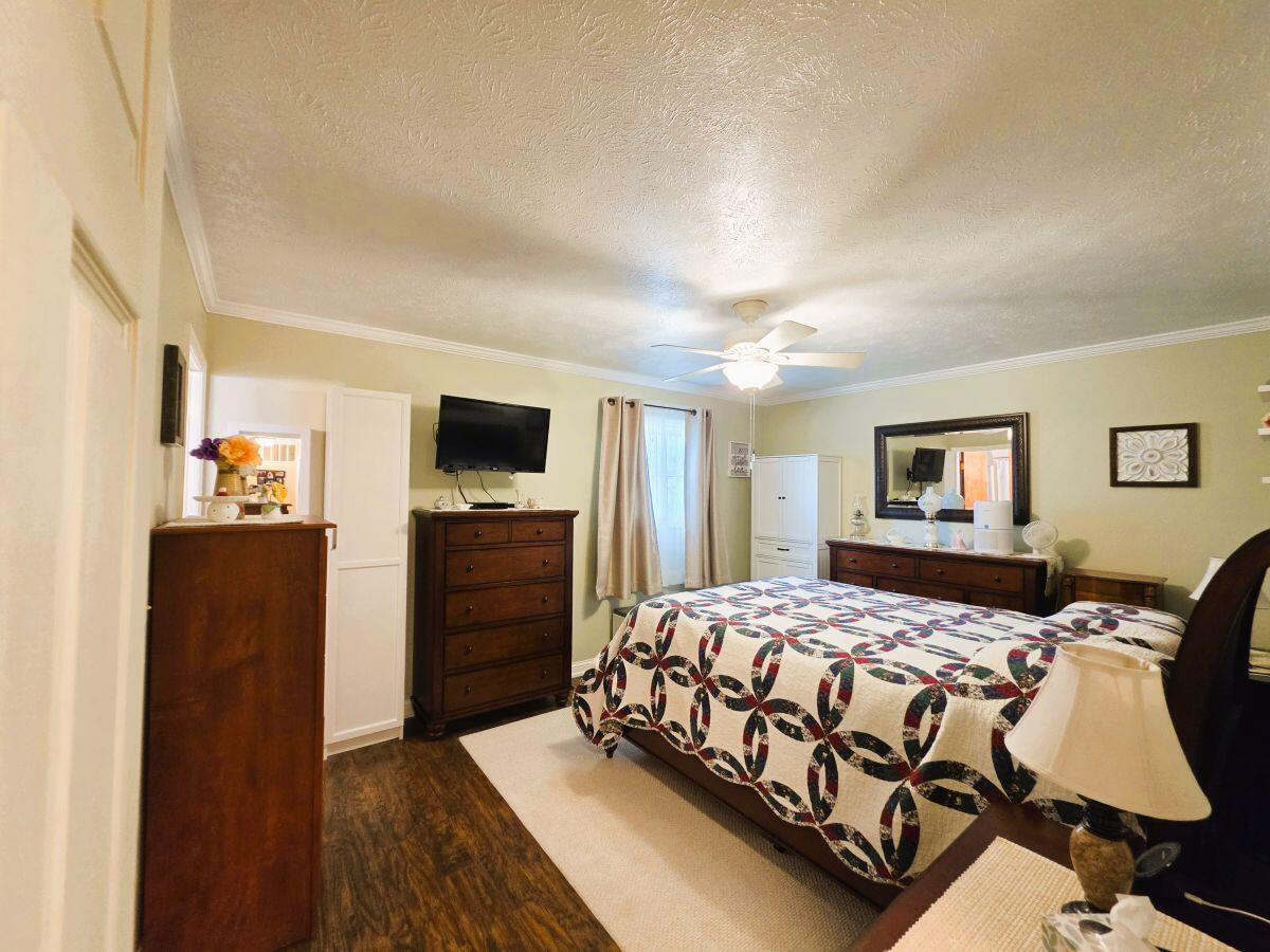 6670 Middle Urbana, Springfield, Ohio 45502