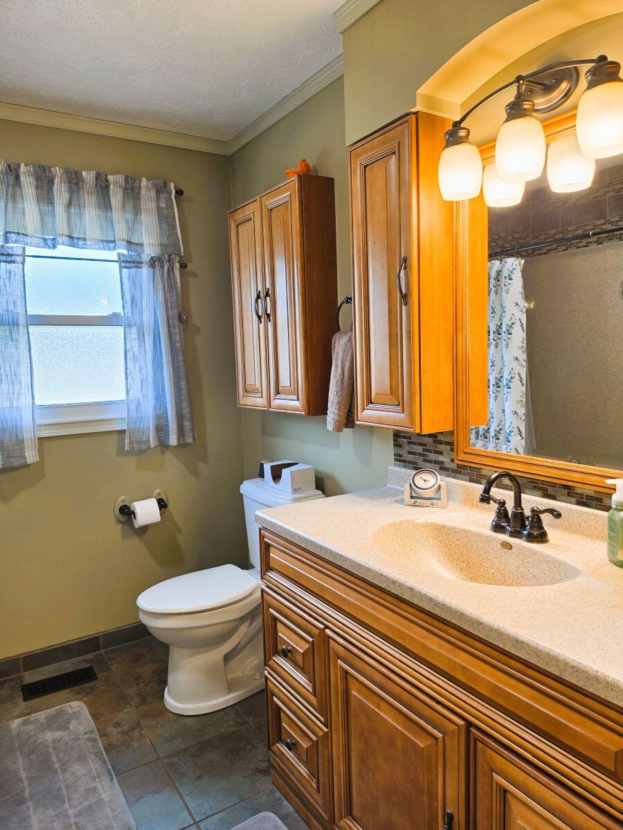 6670 Middle Urbana, Springfield, Ohio 45502
