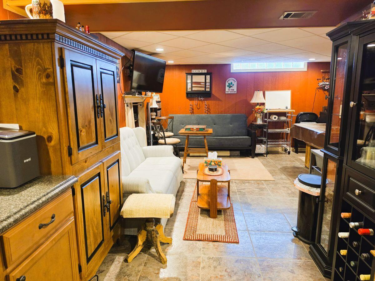 6670 Middle Urbana, Springfield, Ohio 45502