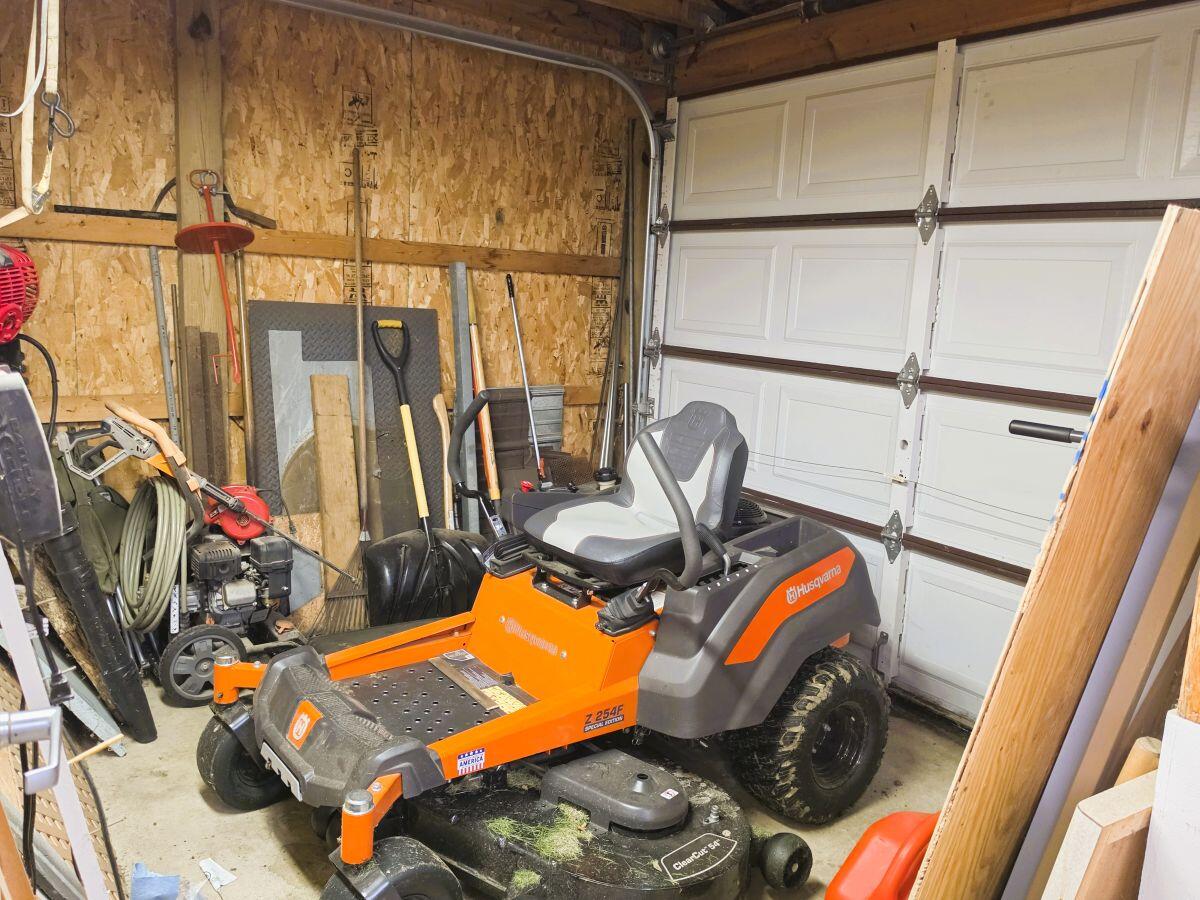6670 Middle Urbana, Springfield, Ohio 45502