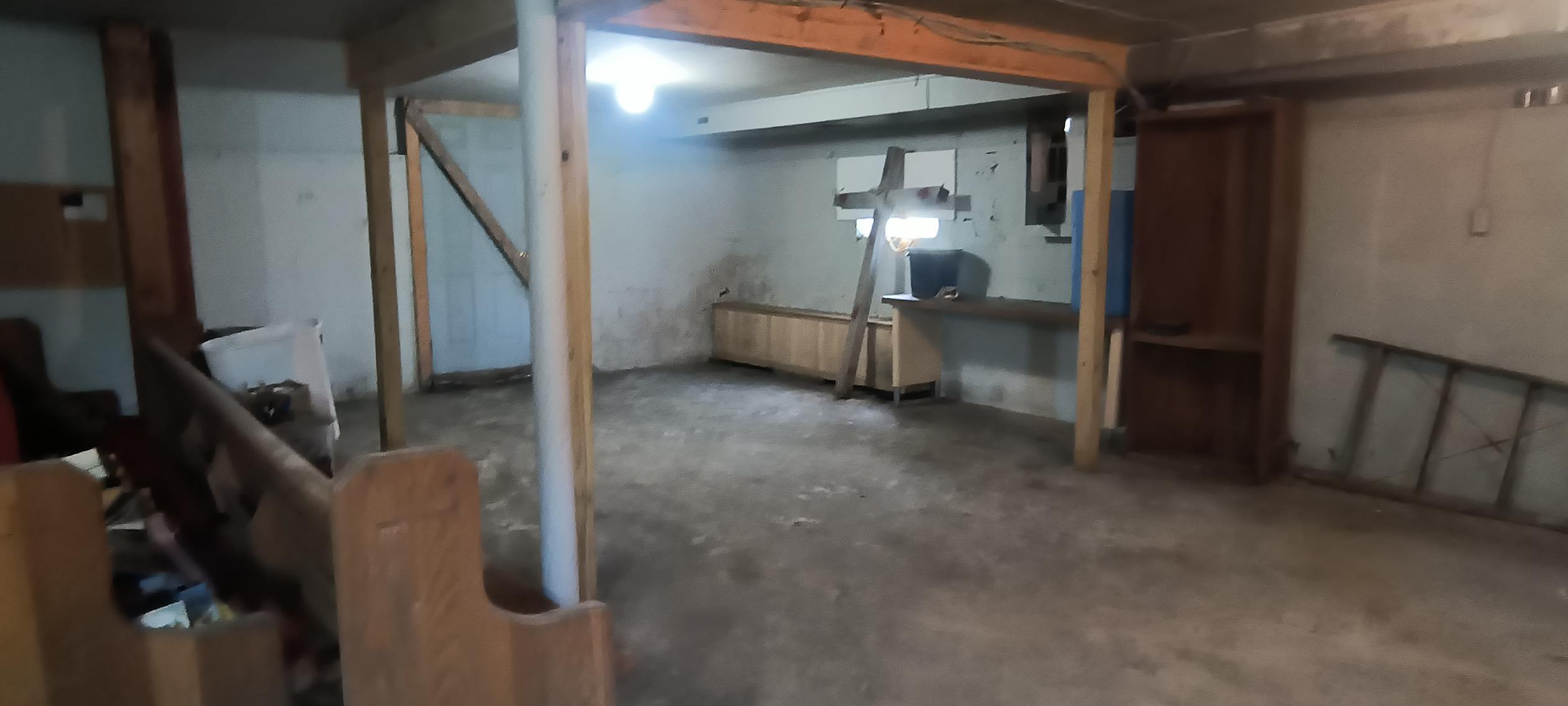 23 Maple, Jeffersonville, Ohio 43128