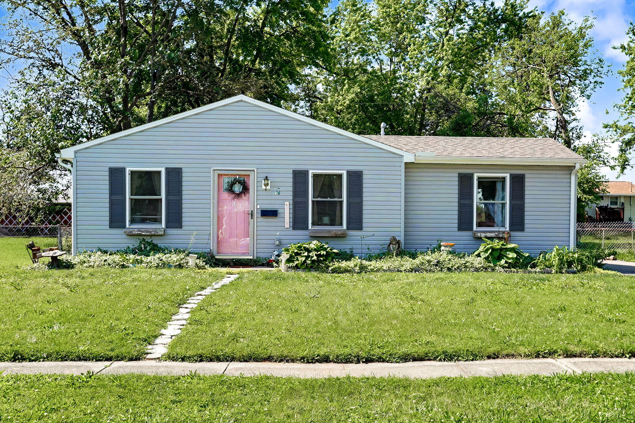 37 Weinland, New Carlisle, Ohio 45344