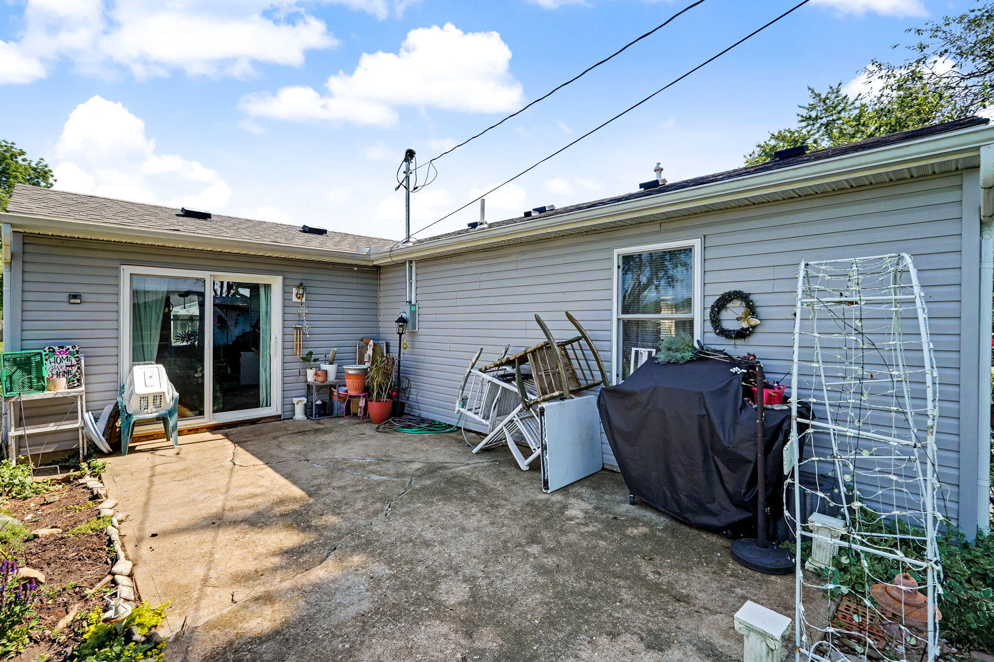 37 Weinland, New Carlisle, Ohio 45344