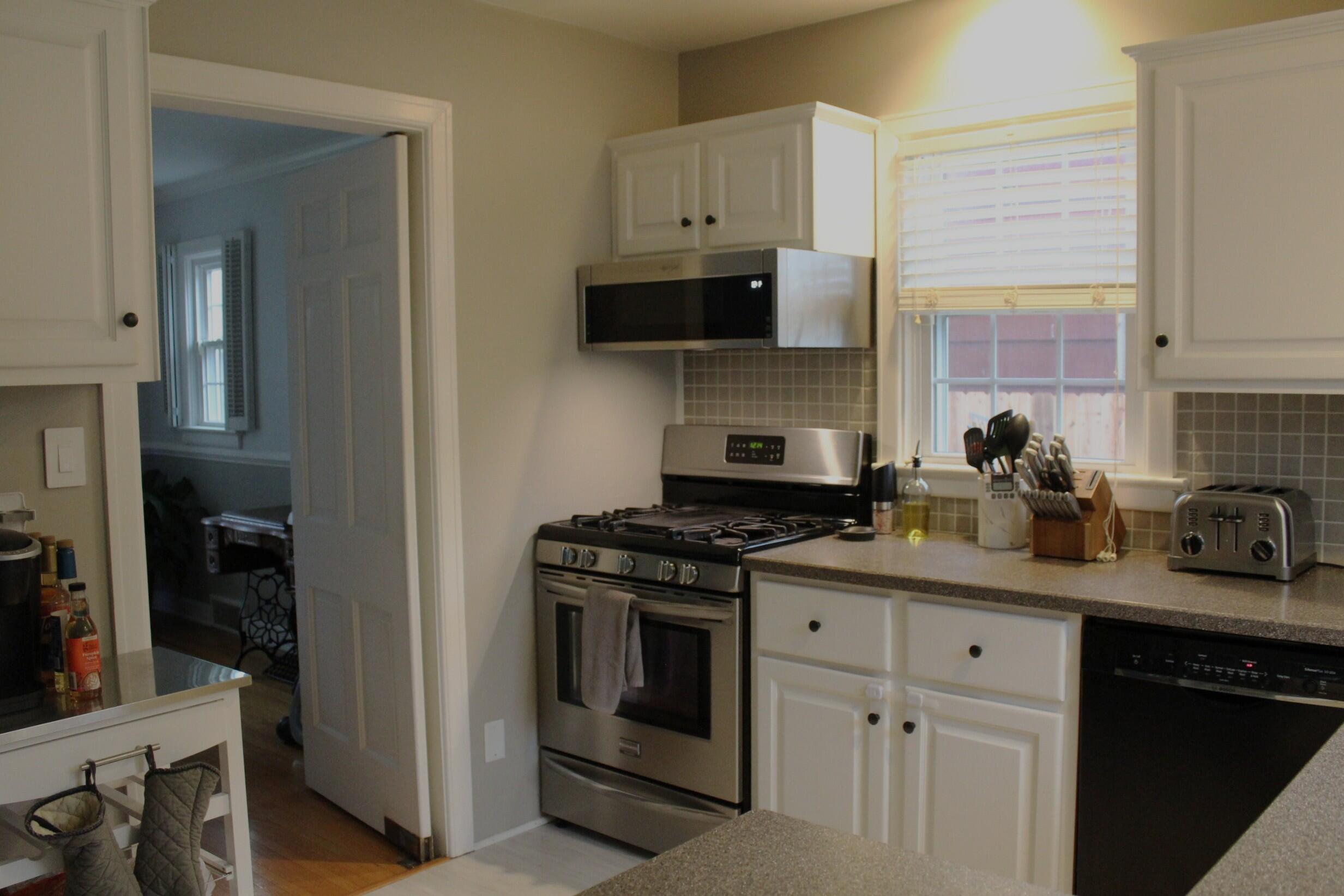 1800 Pembrook, Springfield, Ohio 45504
