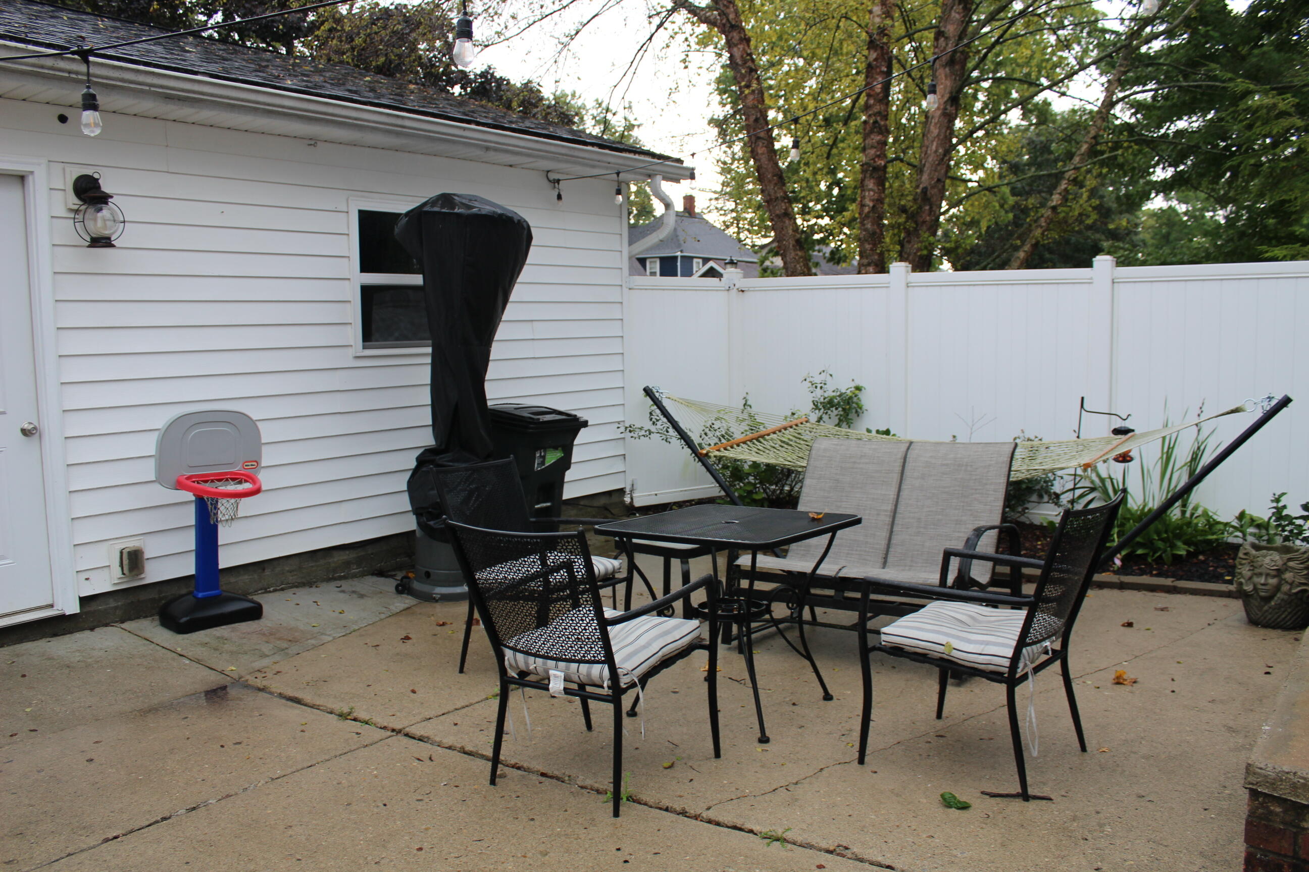 1800 Pembrook, Springfield, Ohio 45504