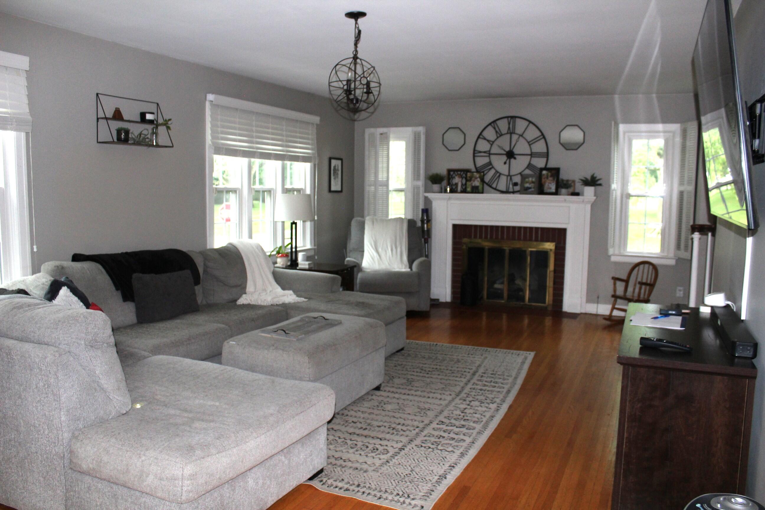 1800 Pembrook, Springfield, Ohio 45504