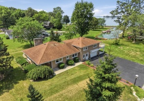 303 Harbor, Celina, Ohio 45822, 3 Bedrooms Bedrooms, ,2 BathroomsBathrooms,Residential,For Sale,Harbor,1047069