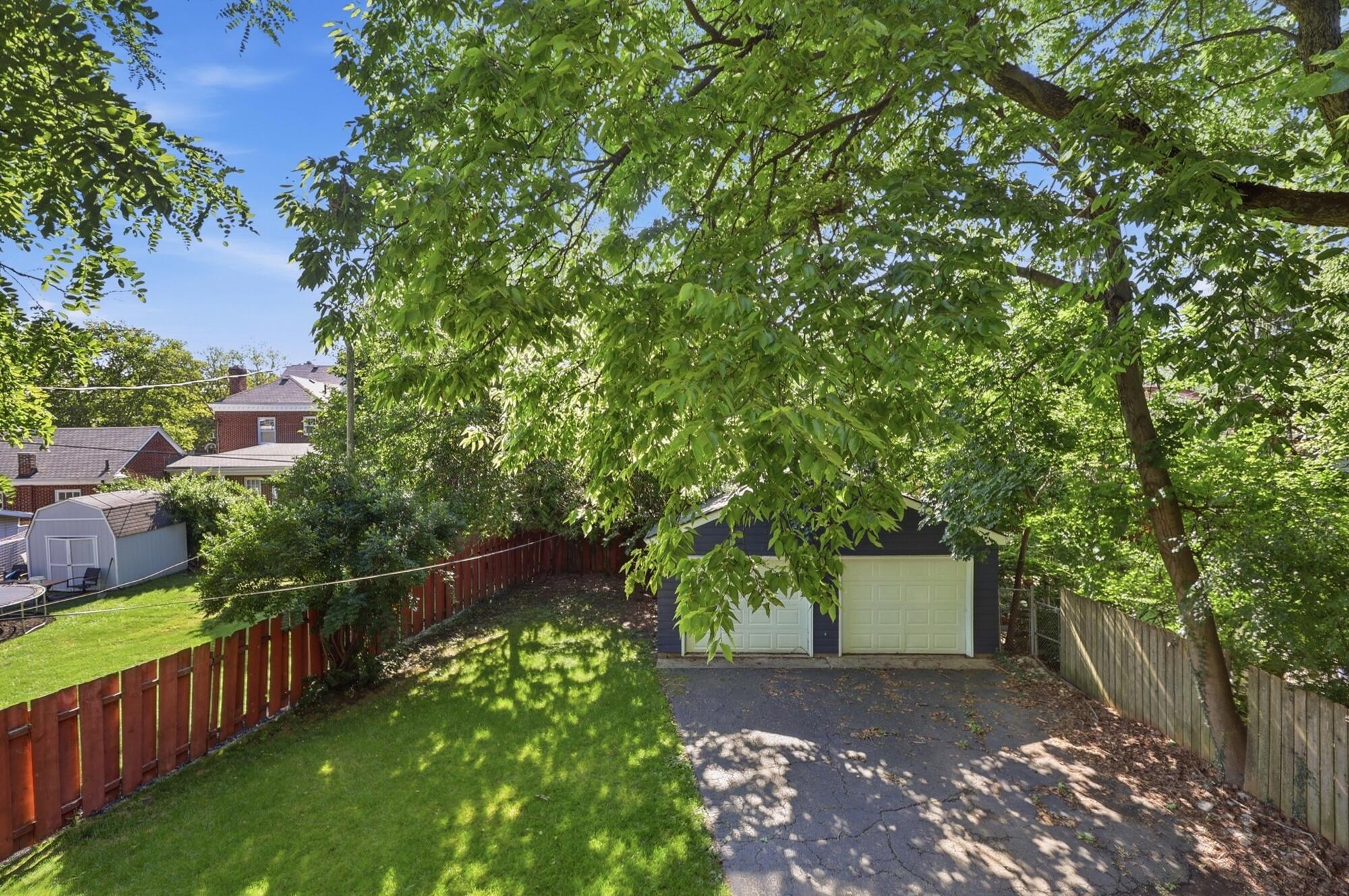 1840 Crescent, Springfield, Ohio 45504