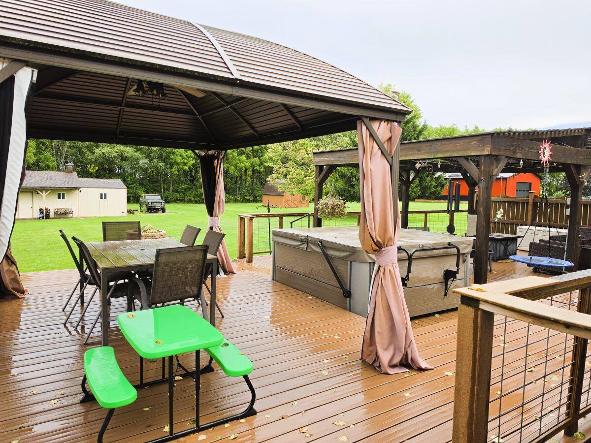 6670 Middle Urbana, Springfield, Ohio 45502