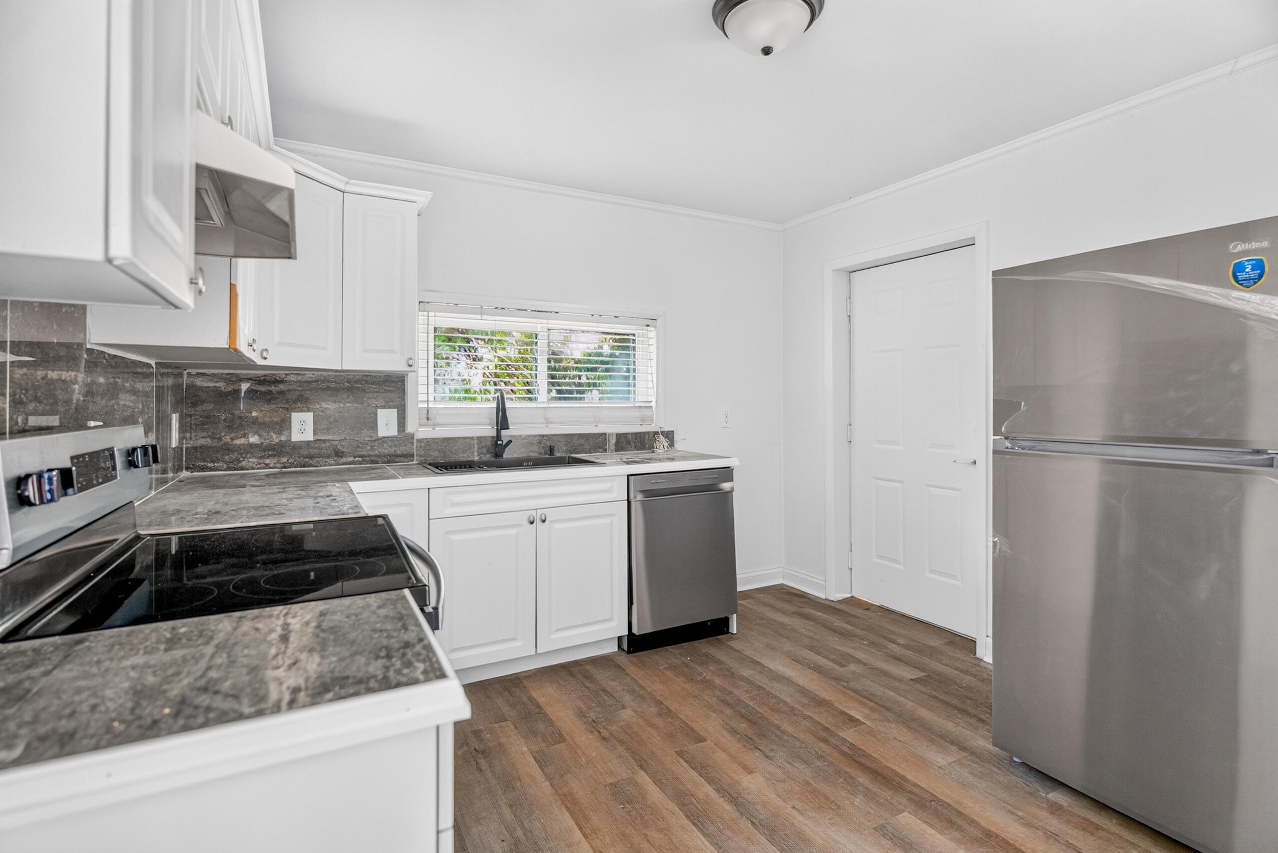 6937 Main, Dayton, Ohio 45415