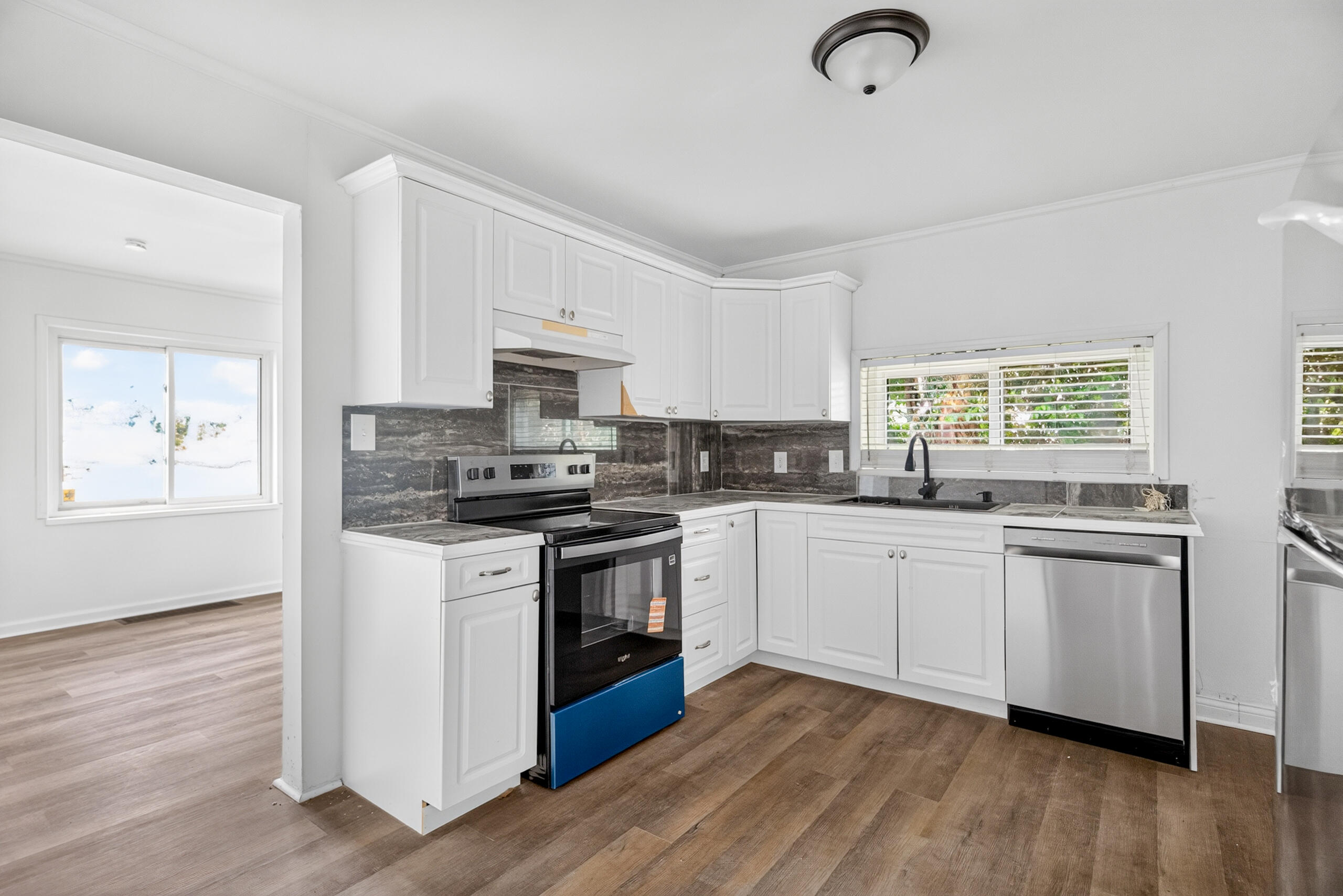 6937 Main, Dayton, Ohio 45415