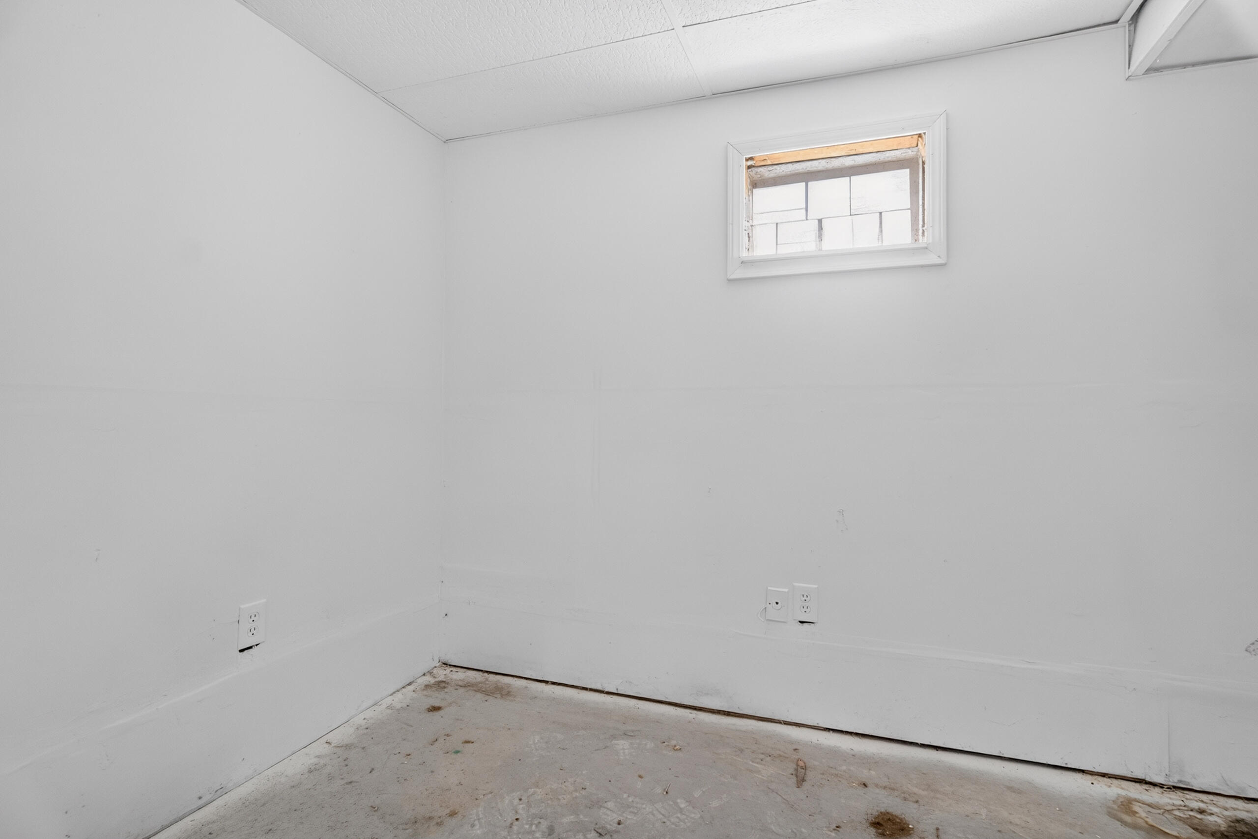6937 Main, Dayton, Ohio 45415