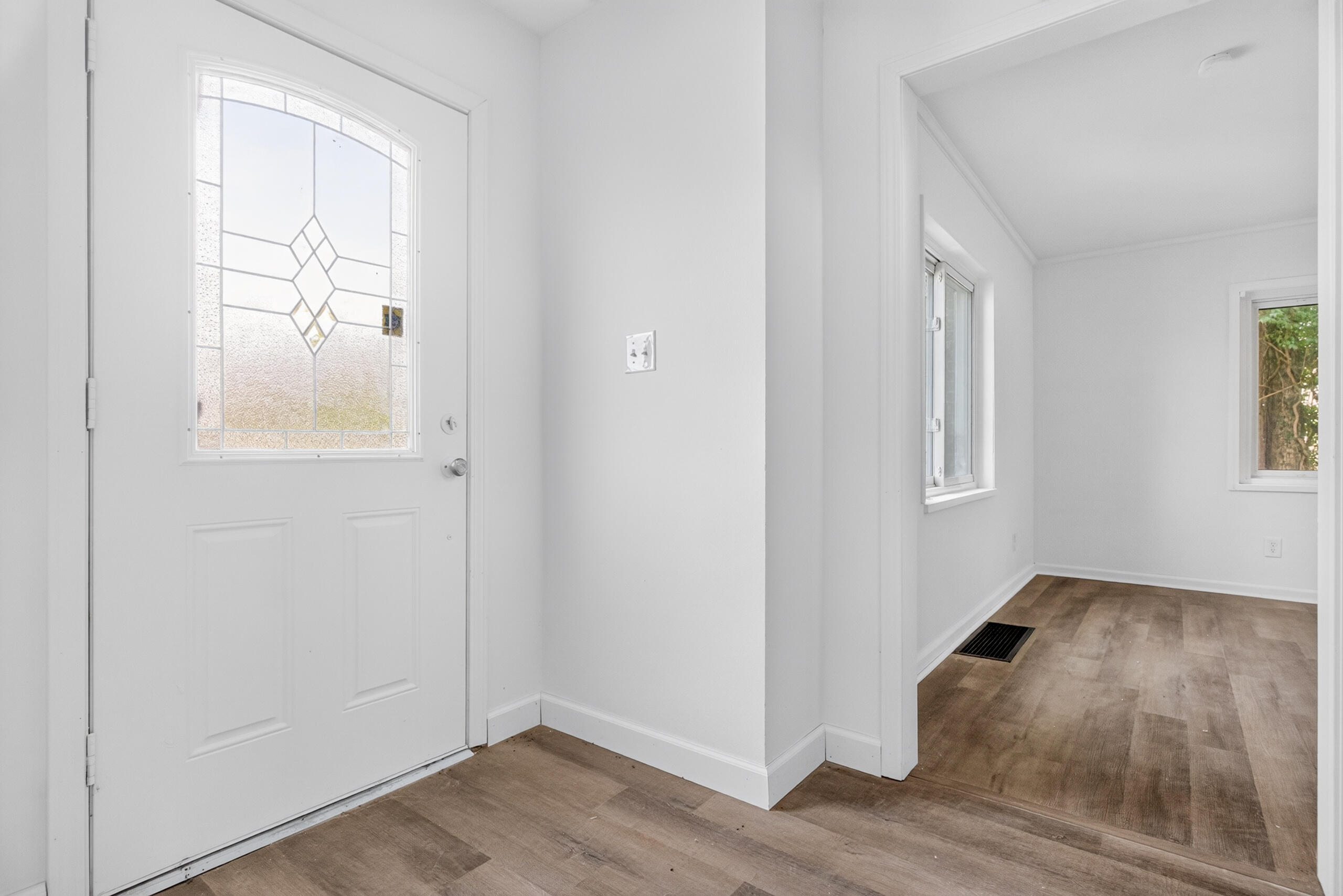 6937 Main, Dayton, Ohio 45415