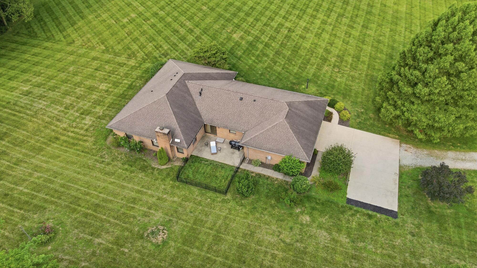 3301 Troy, Springfield, Ohio 45504