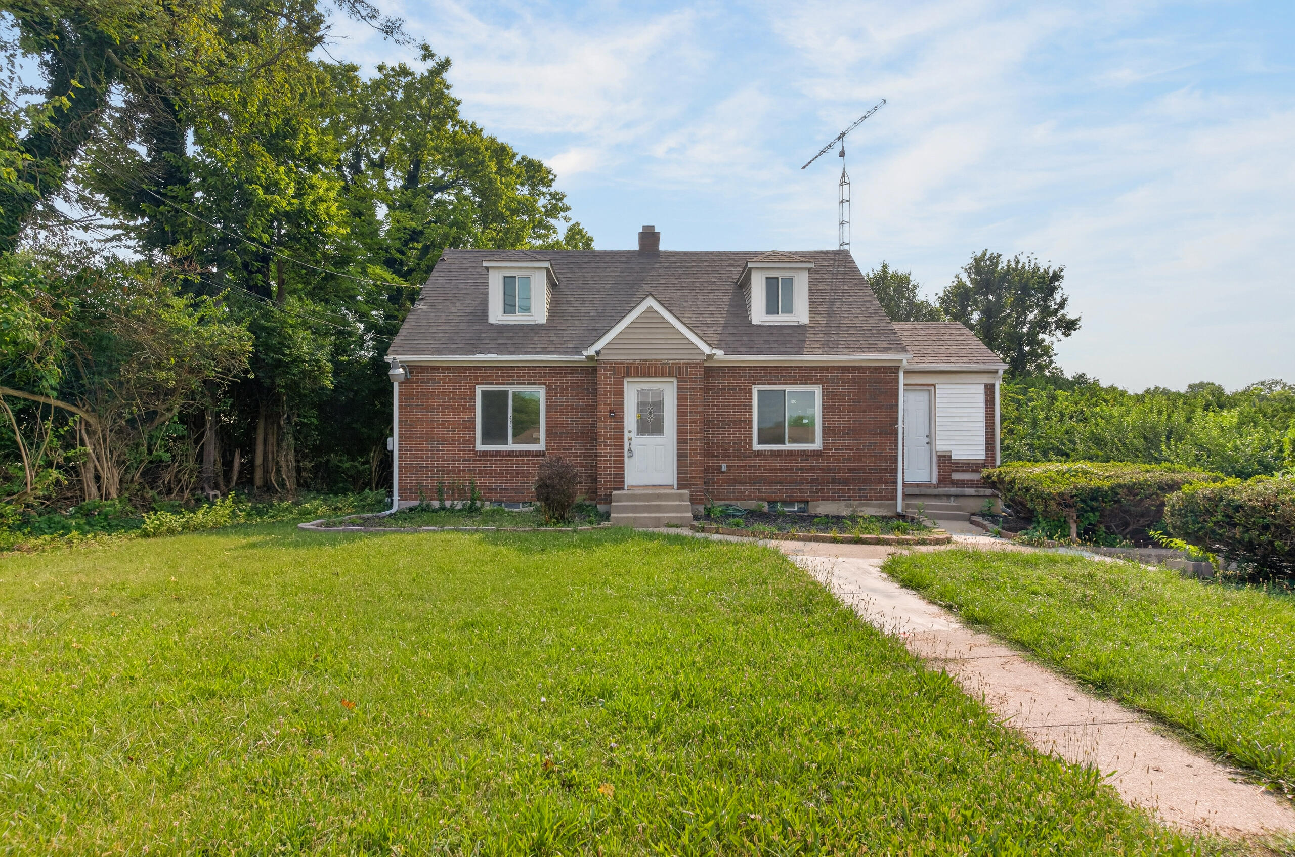 6937 Main, Dayton, Ohio 45415
