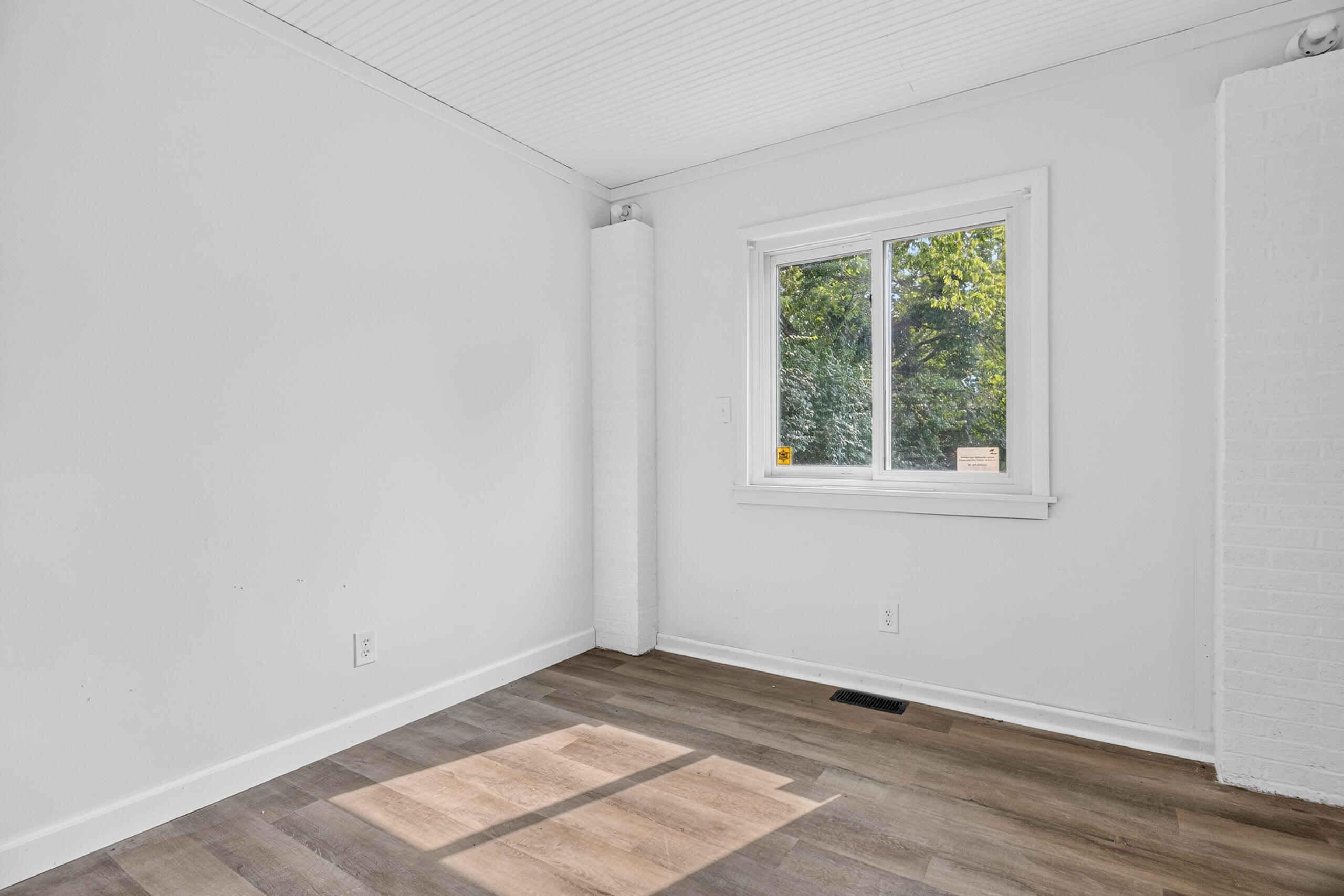 6937 Main, Dayton, Ohio 45415