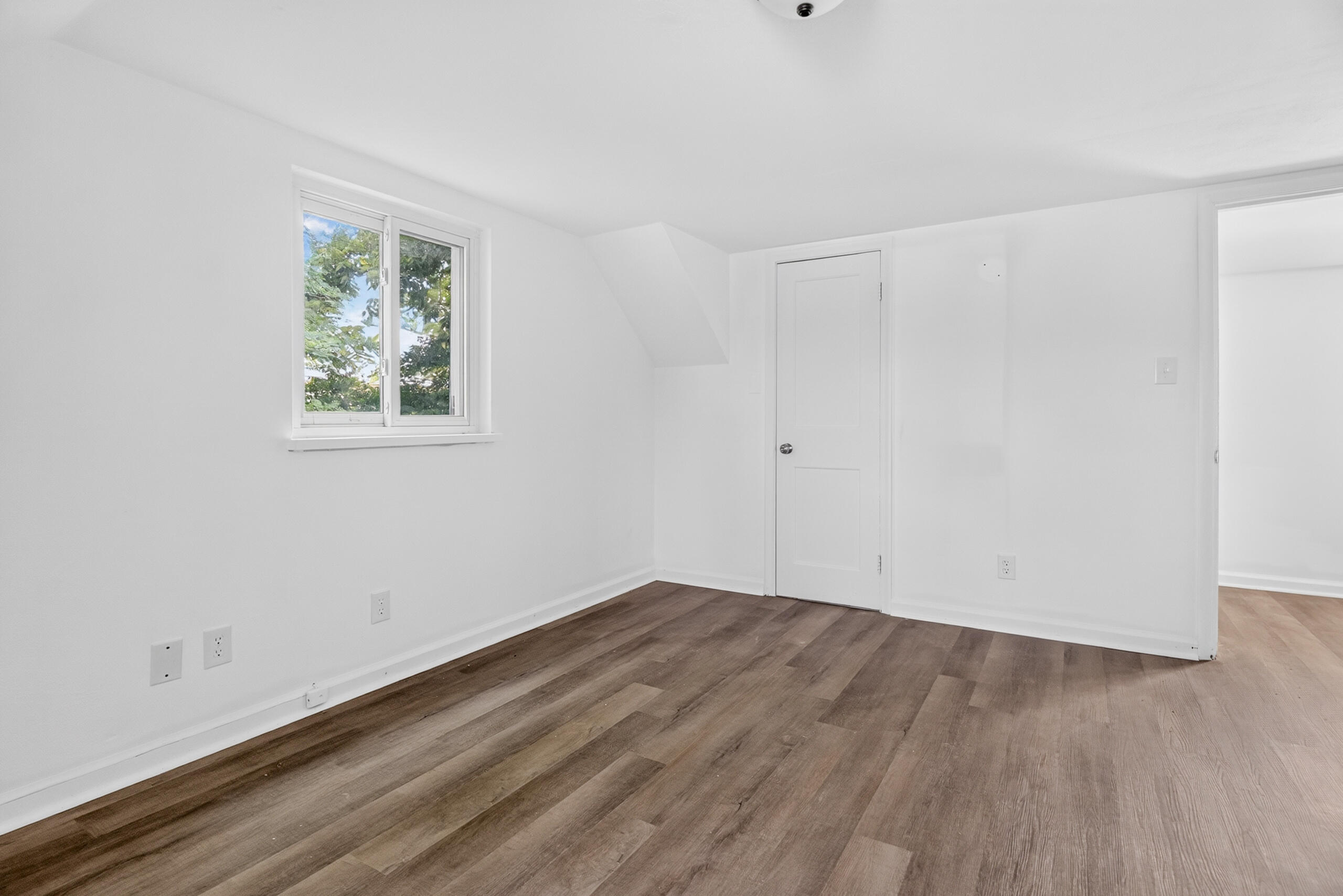 6937 Main, Dayton, Ohio 45415