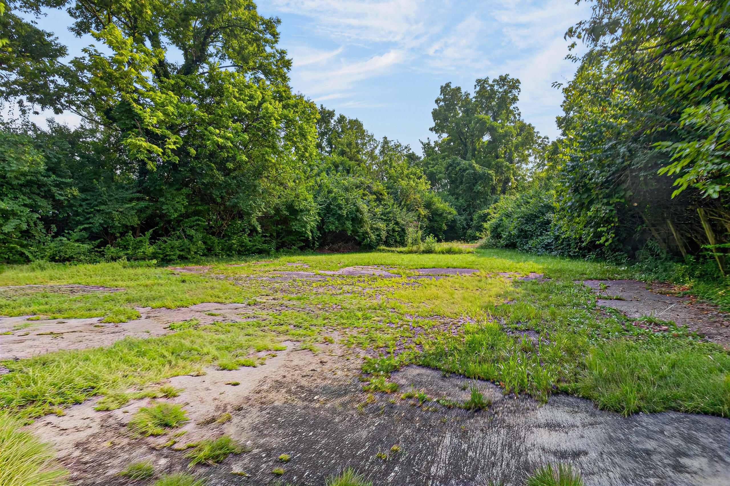 6937 Main, Dayton, Ohio 45415
