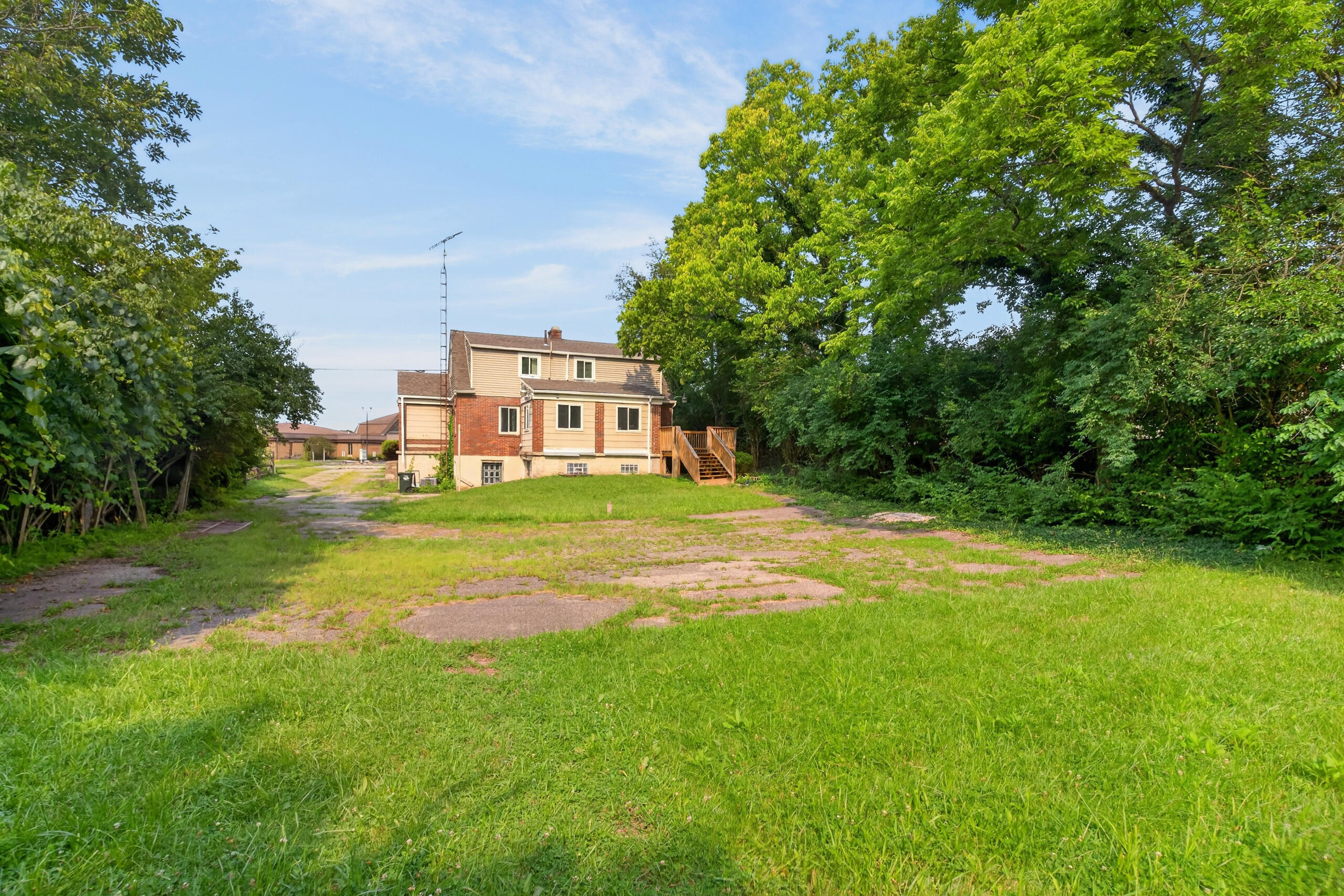 6937 Main, Dayton, Ohio 45415