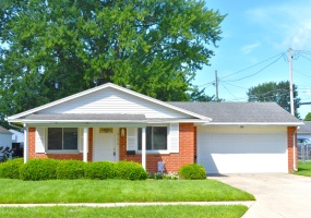 610 Linden, Piqua, Ohio 45356, 3 Bedrooms Bedrooms, ,1 BathroomBathrooms,Residential,For Sale,Linden,1047842