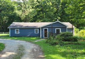 2910 Fowler, Springfield, Ohio 45502, 3 Bedrooms Bedrooms, ,2 BathroomsBathrooms,Residential,For Sale,Fowler,1047843
