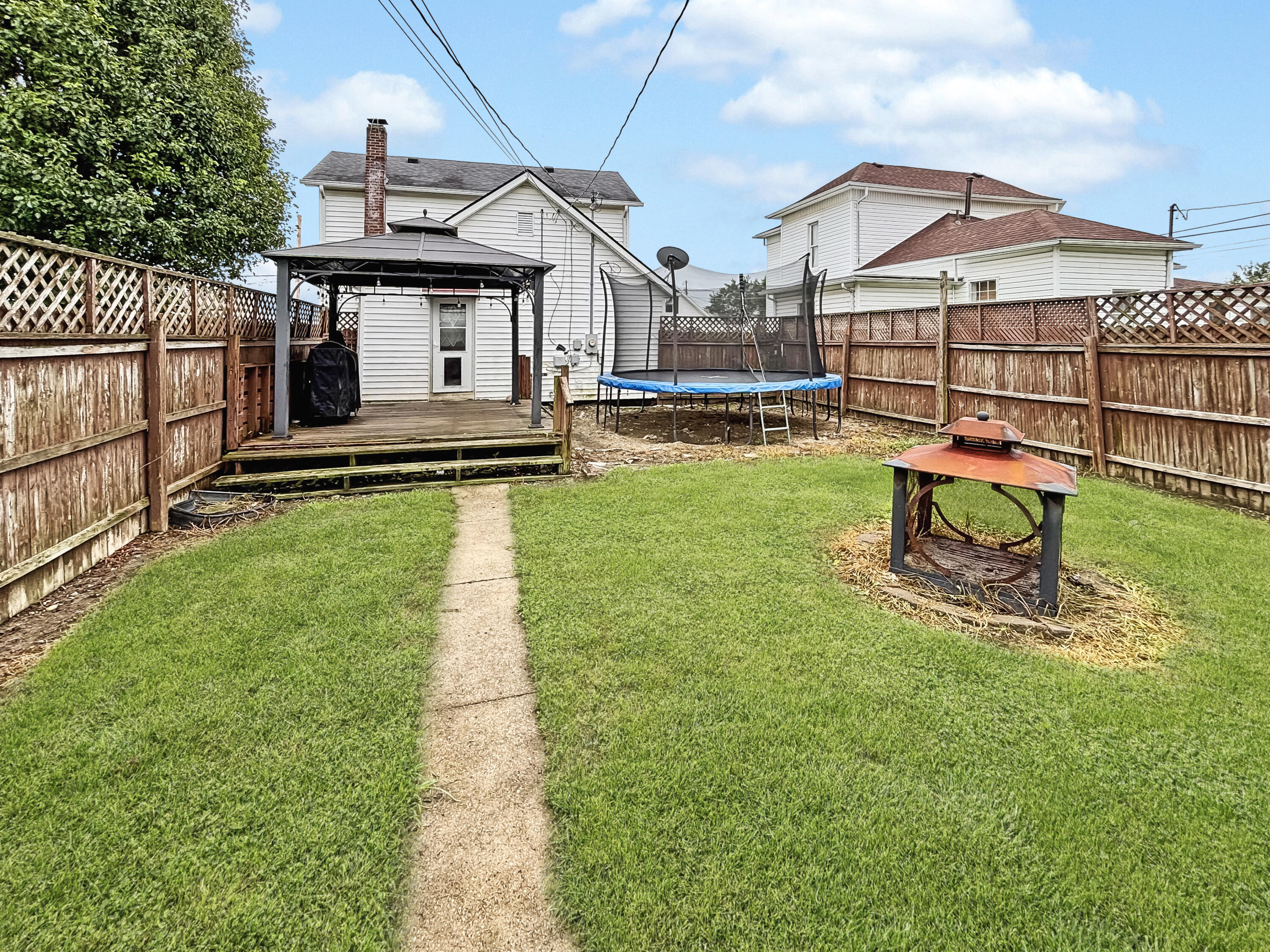 15 1st, Arcanum, Ohio 45304