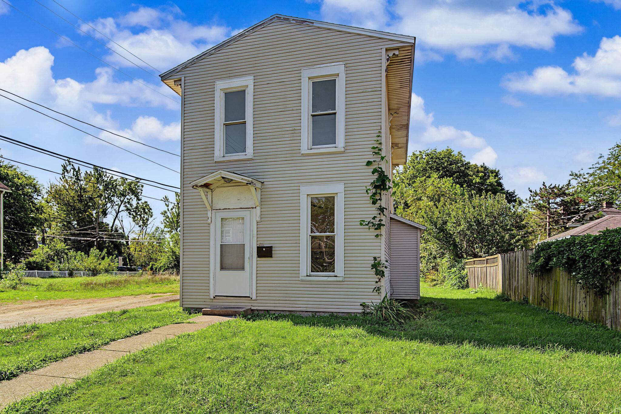 11 Southern, Springfield, Ohio 45506