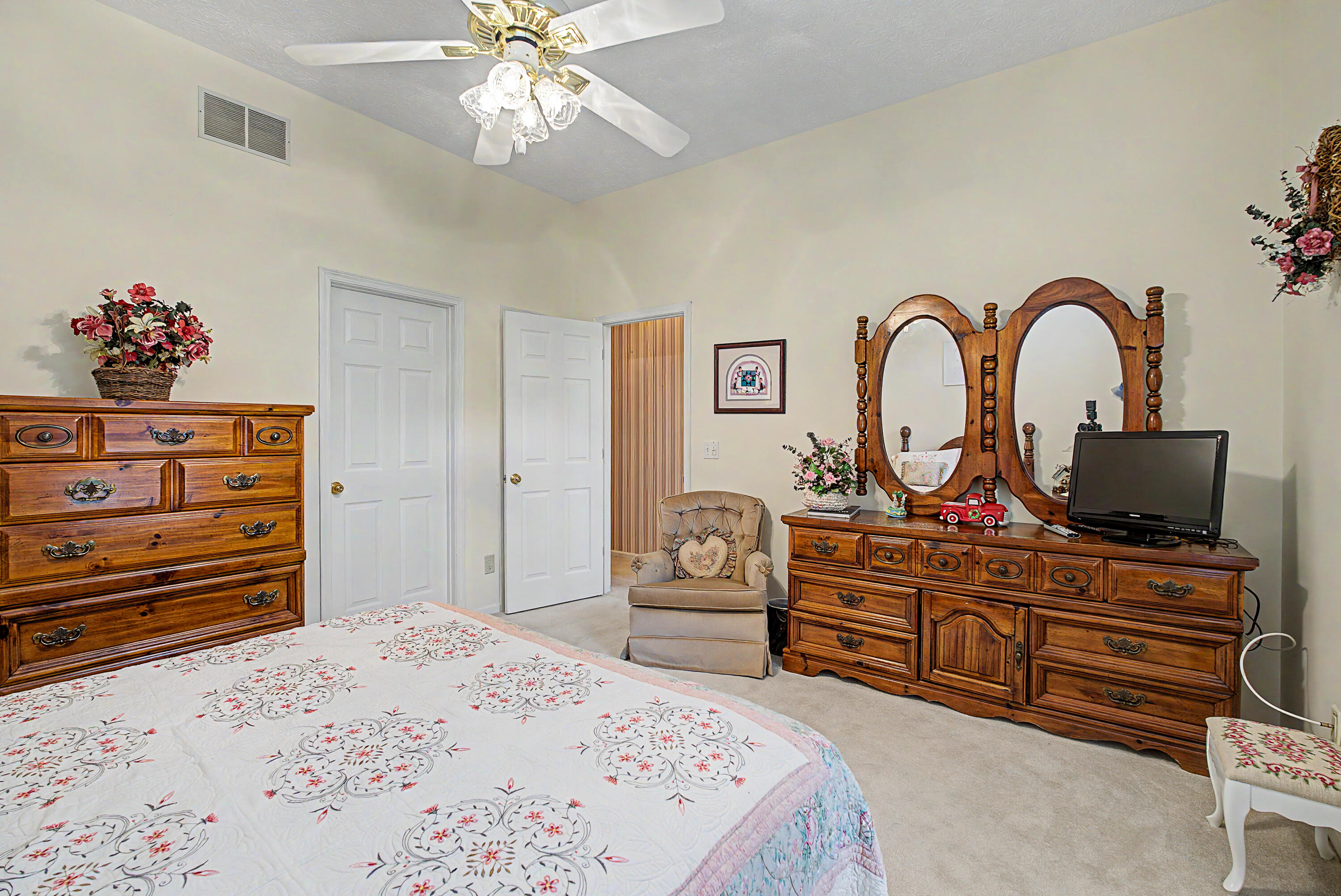 3845 Eva, Springfield, Ohio 45504