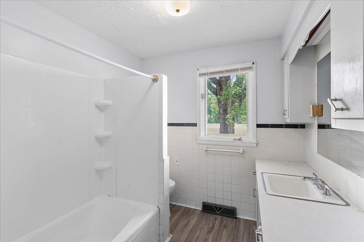 720 Cretcher, De Graff, Ohio 43318