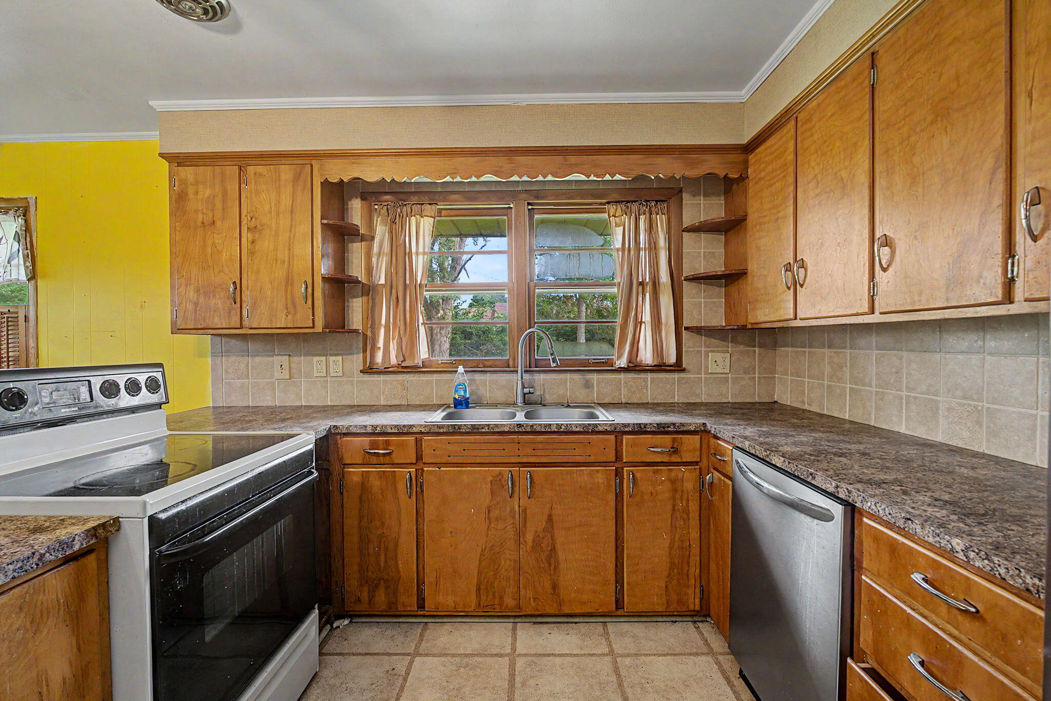306 Meeker, Greenville, Ohio 45331