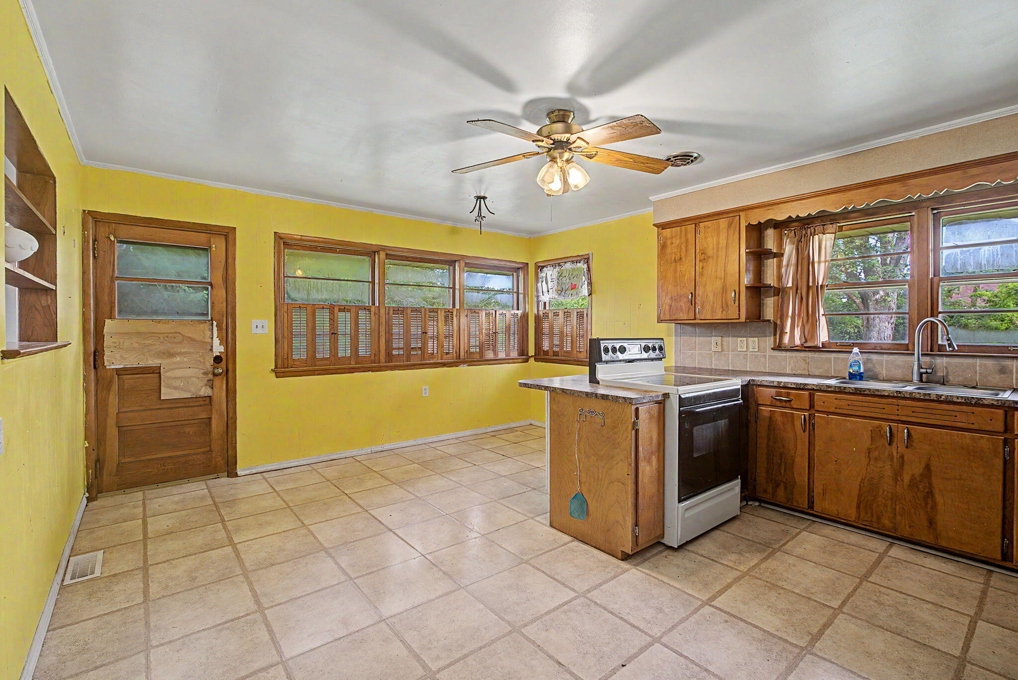 306 Meeker, Greenville, Ohio 45331