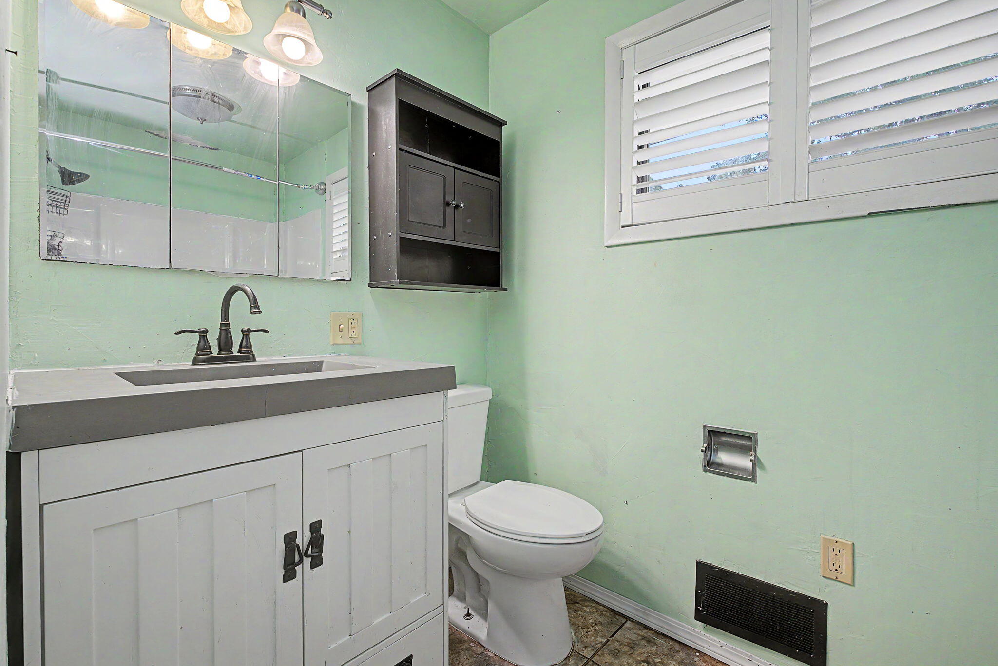 306 Meeker, Greenville, Ohio 45331