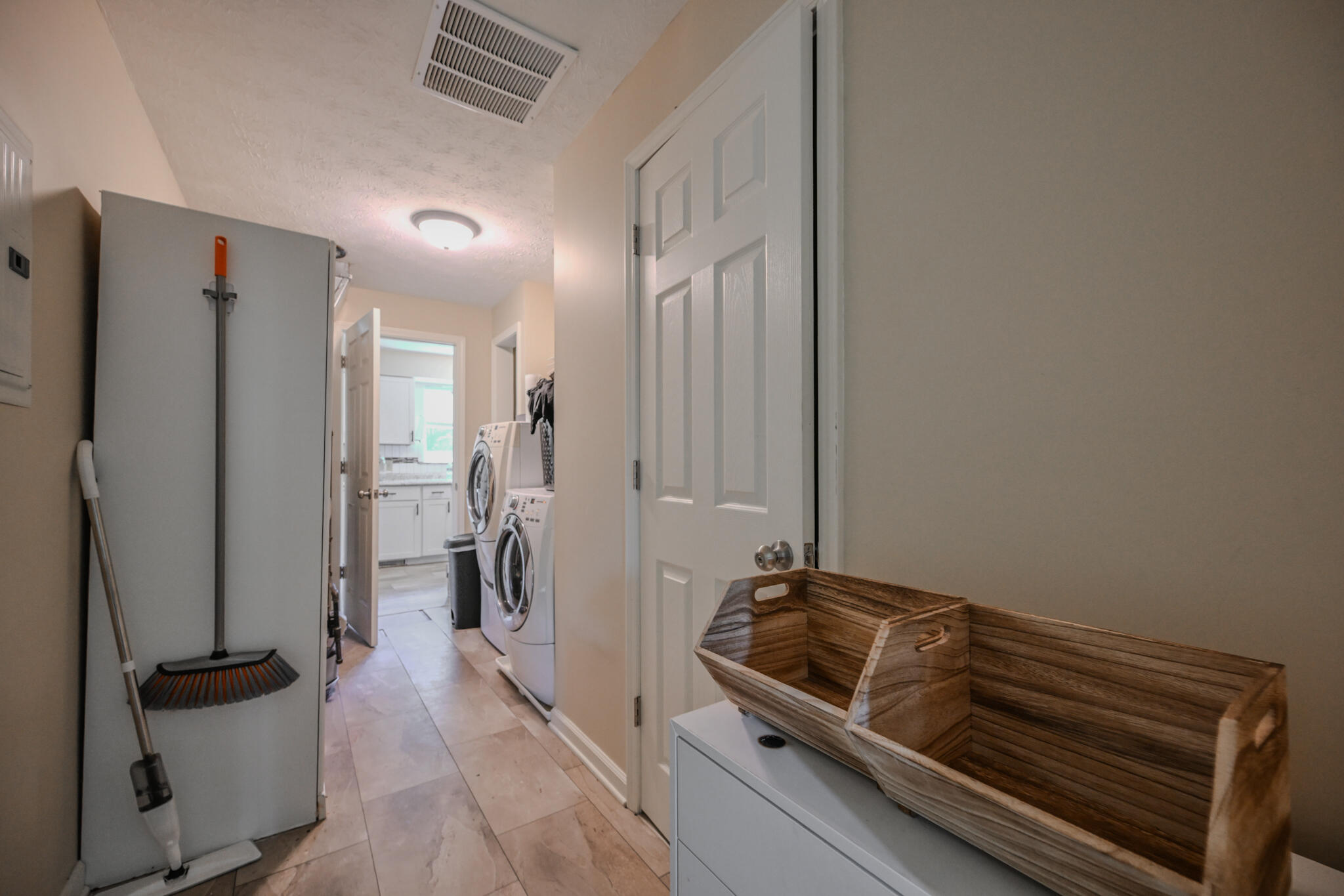 1939 Westgate, Springfield, Ohio 45504
