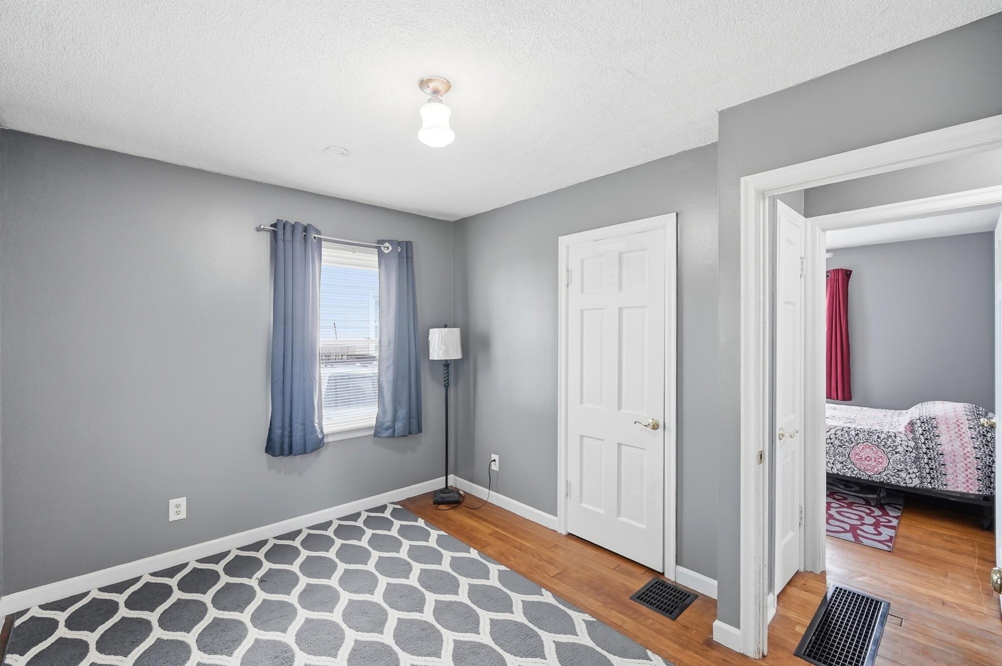 1027 Burnett, Springfield, Ohio 45503