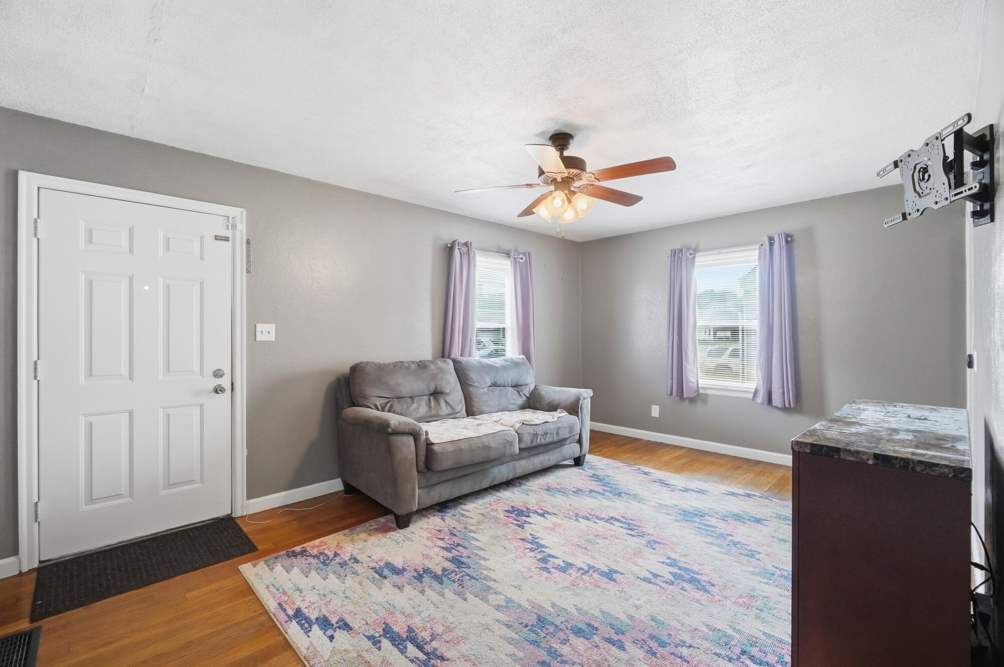 1027 Burnett, Springfield, Ohio 45503