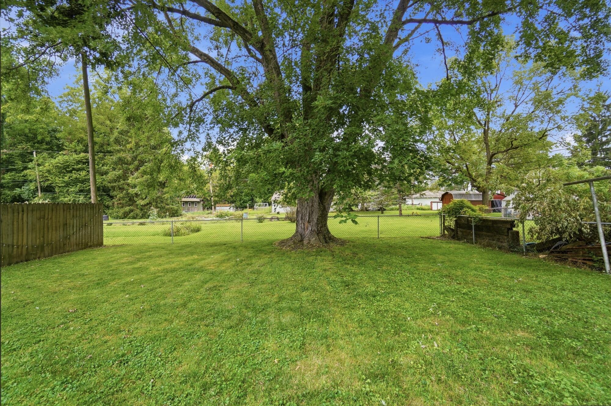 1027 Burnett, Springfield, Ohio 45503