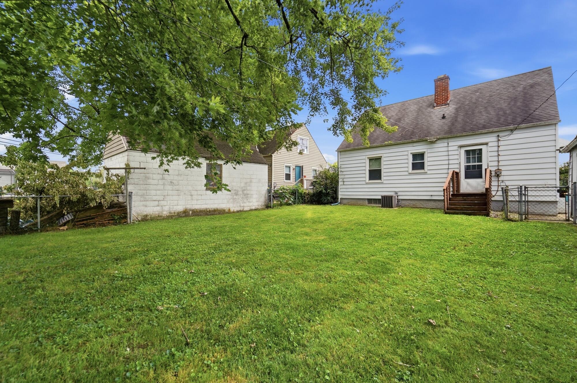 1027 Burnett, Springfield, Ohio 45503