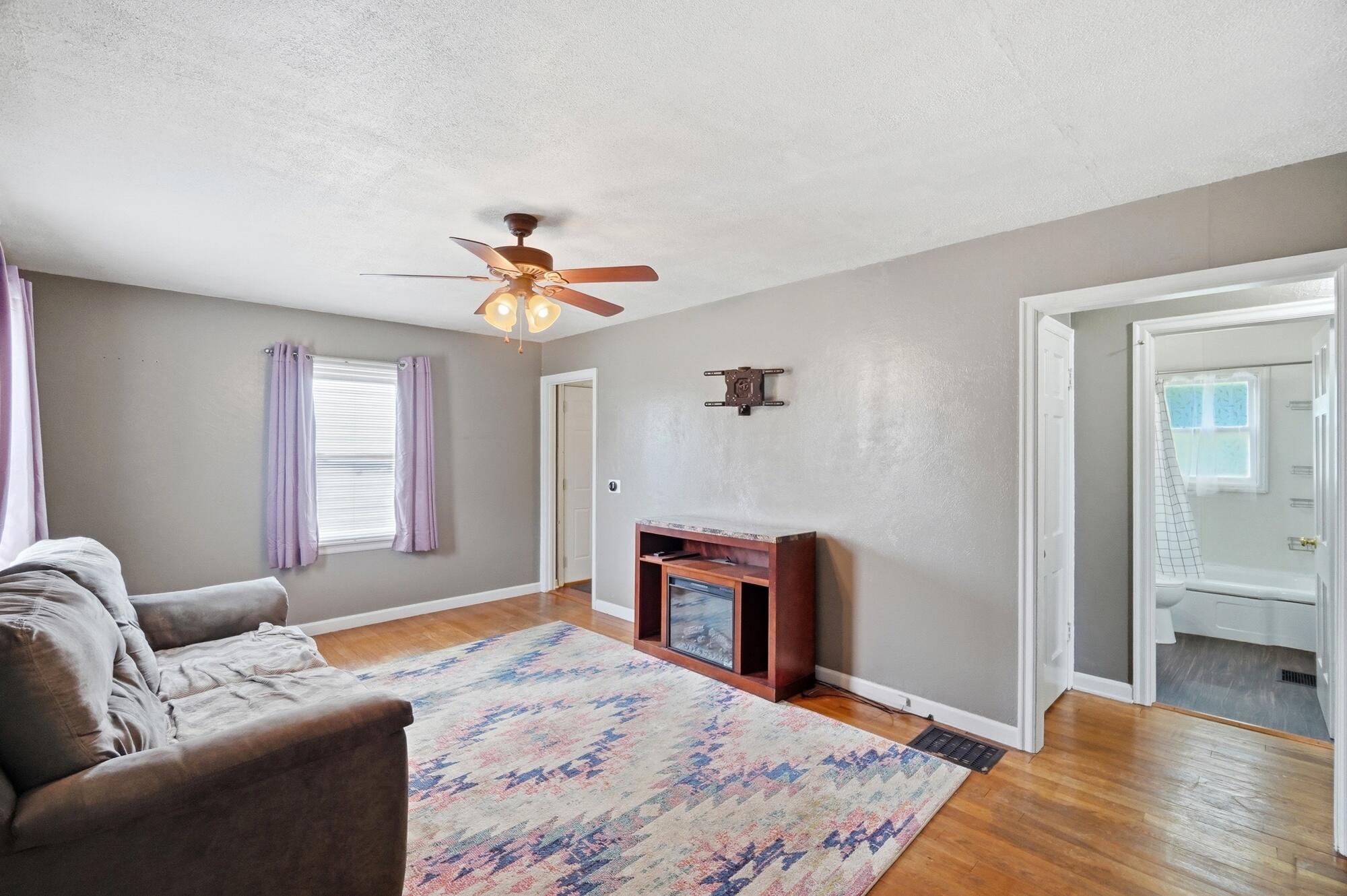 1027 Burnett, Springfield, Ohio 45503