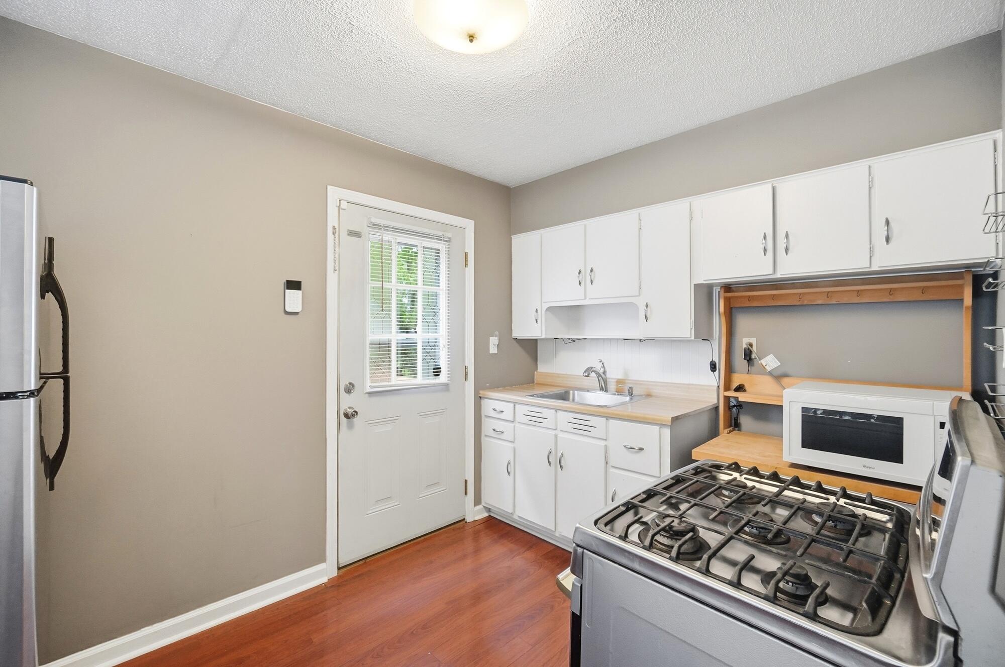 1027 Burnett, Springfield, Ohio 45503