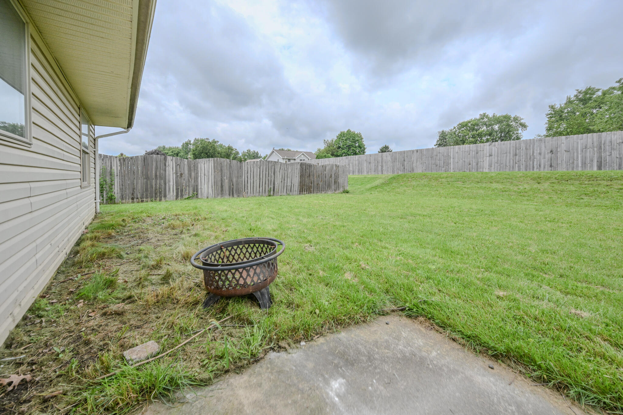 2160 Amarillo, Springfield, Ohio 45503