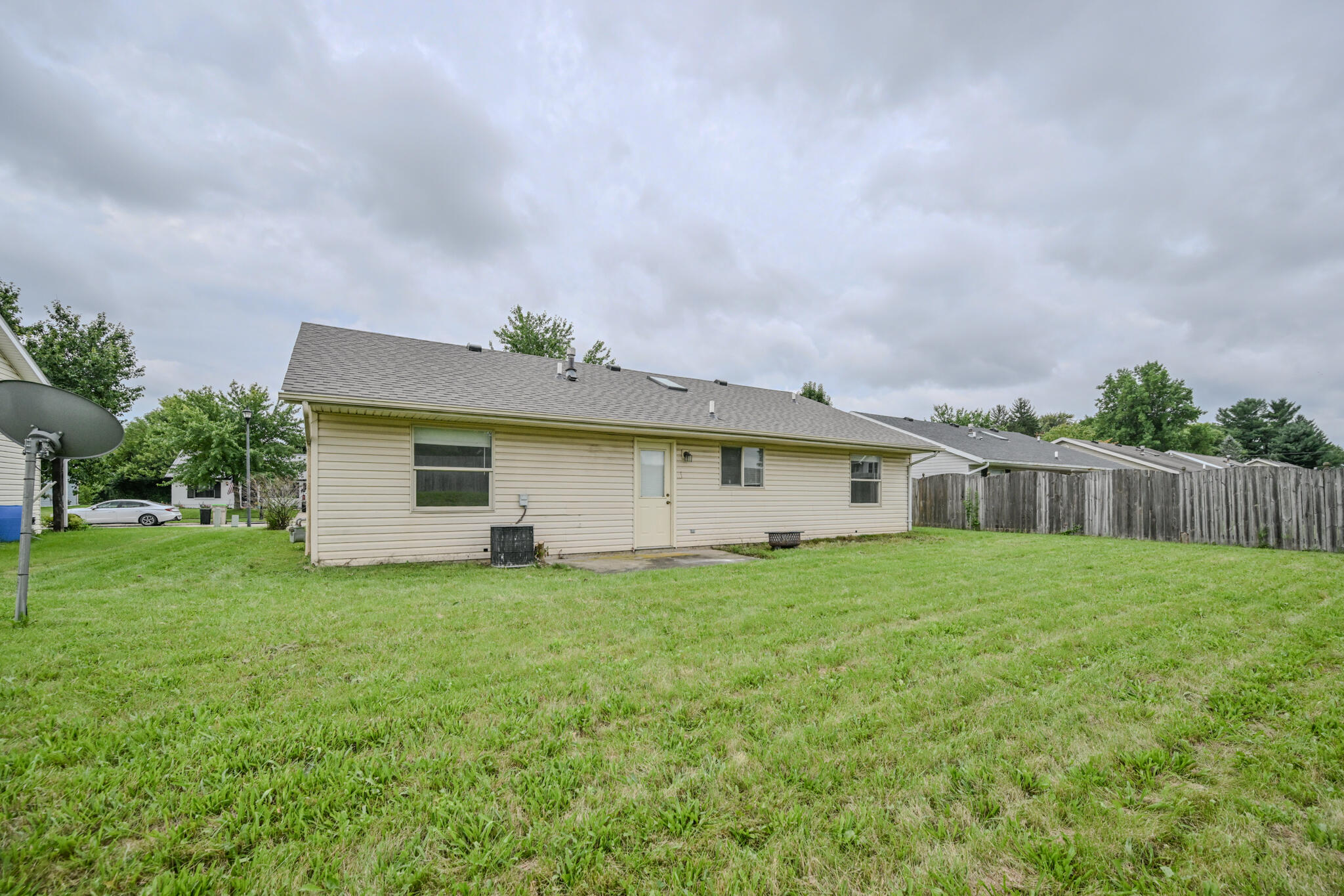 2160 Amarillo, Springfield, Ohio 45503