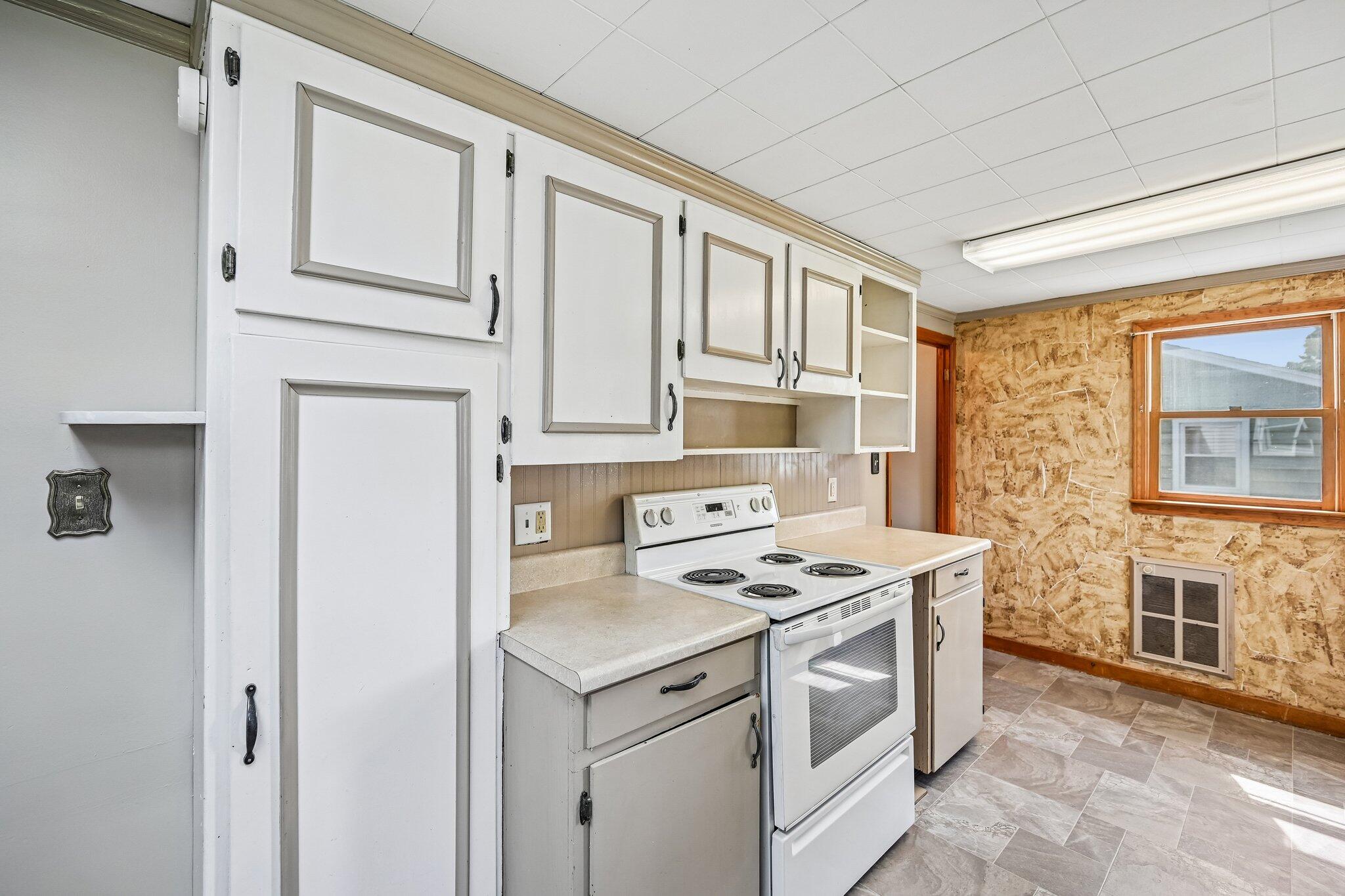 237 Leonard, West Liberty, Ohio 43357