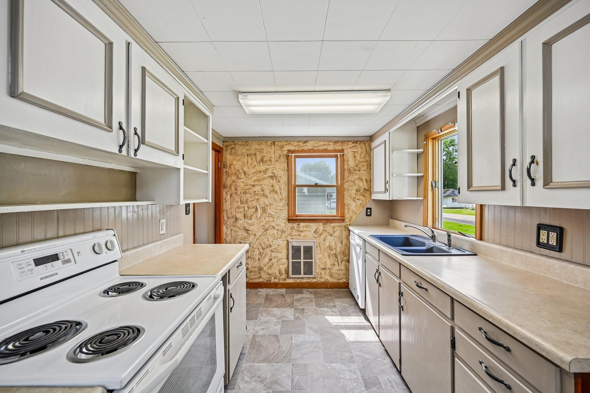 237 Leonard, West Liberty, Ohio 43357