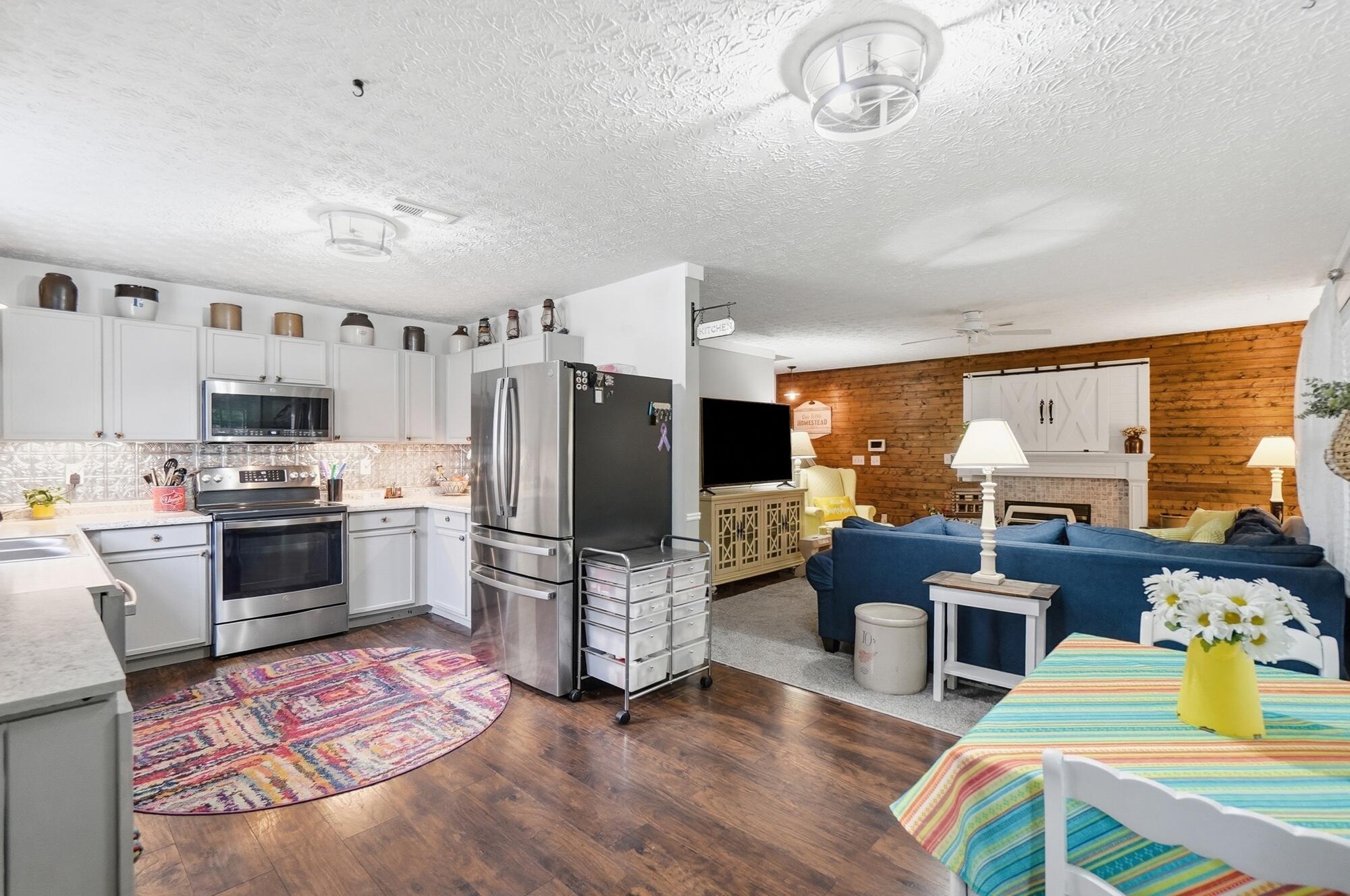 1047 Braxton, London, Ohio 43140
